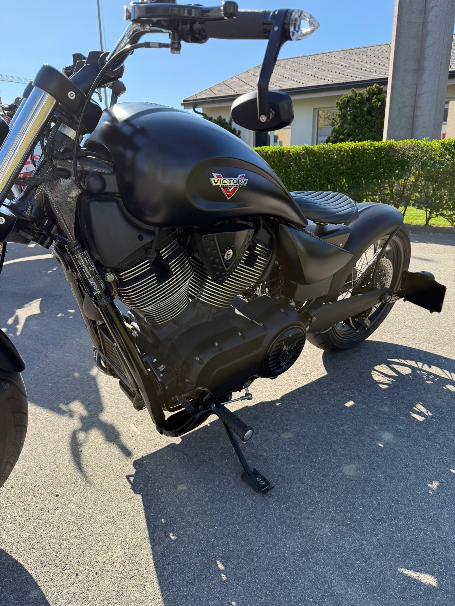 VICTORY Vegas-showroom-element-1