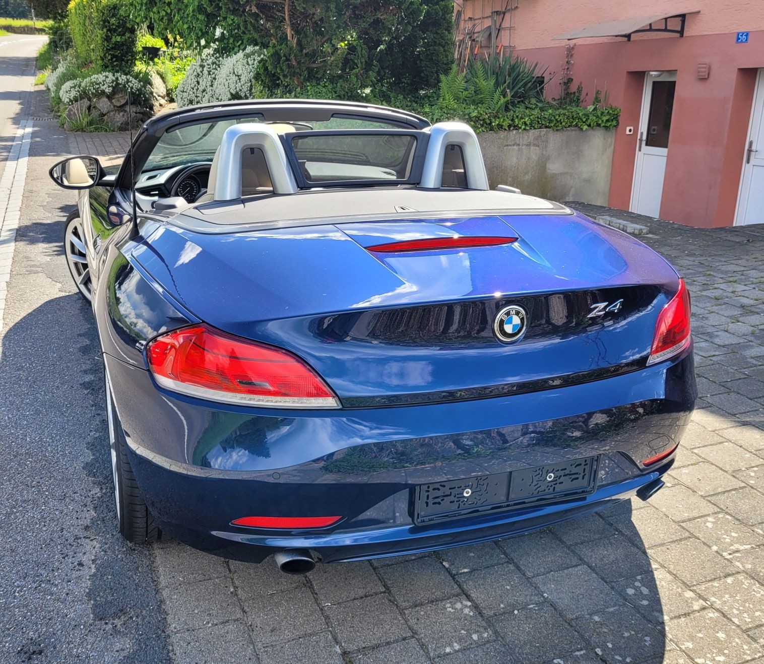 BMW Z4 sDrive35i DKG-image-2