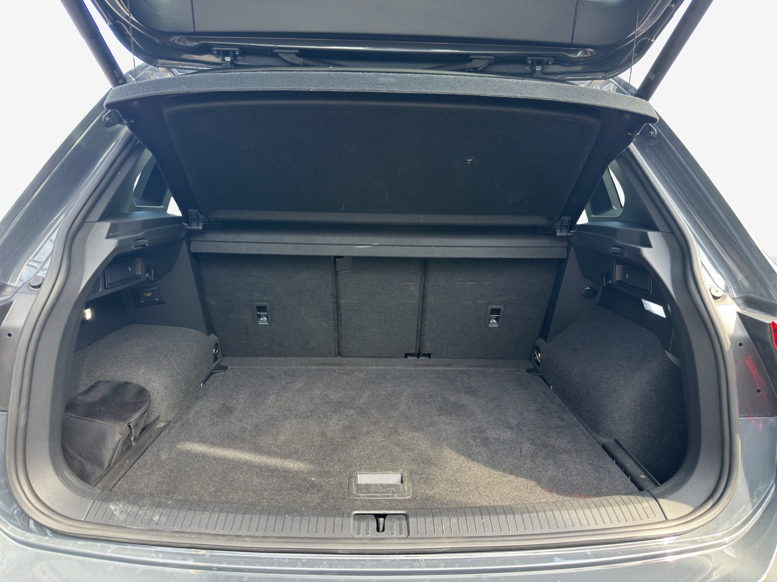 VW Tiguan 2.0TSI R-Line 4Motion DSG-image-9