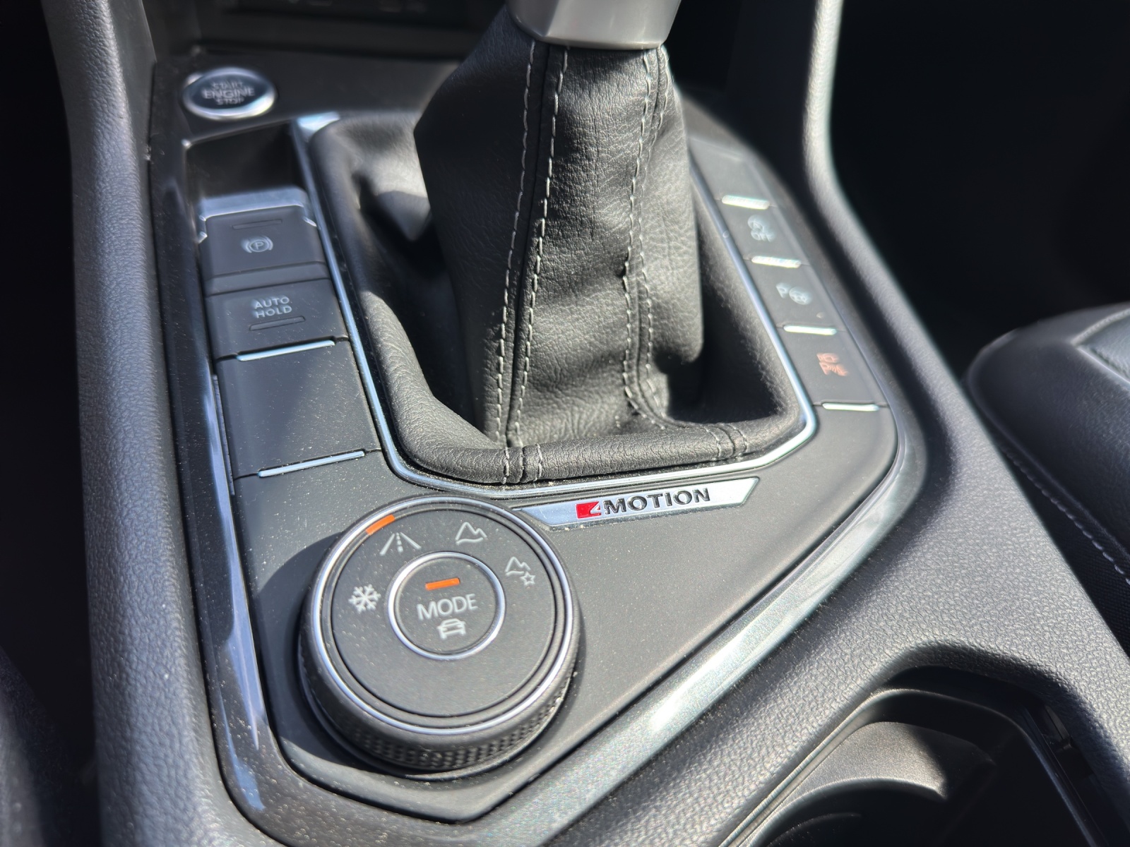 VW Tiguan 2.0TSI R-Line 4Motion DSG-image-11