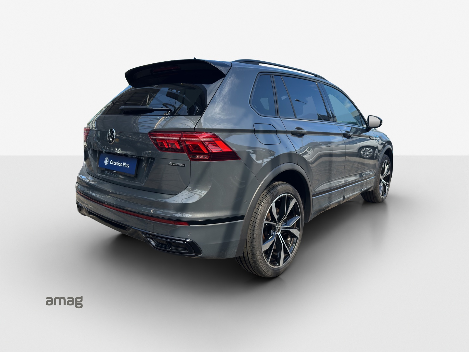 VW Tiguan 2.0TSI R-Line 4Motion DSG-image-4