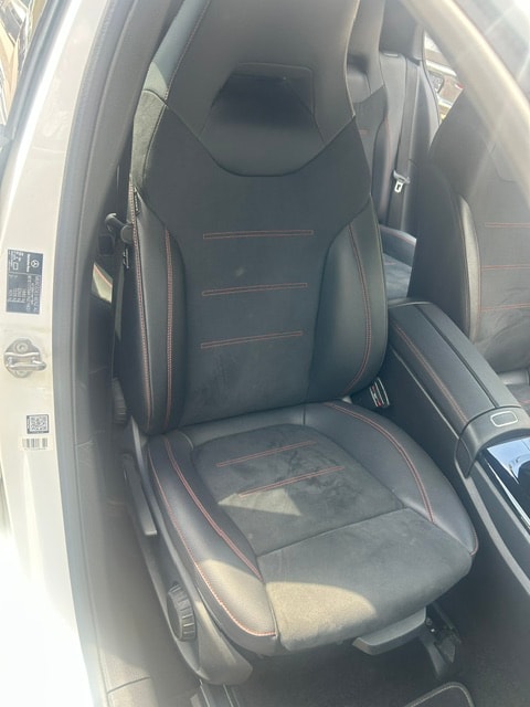 MERCEDES-BENZ A 180 AMG Line 7G-DCT-image-4