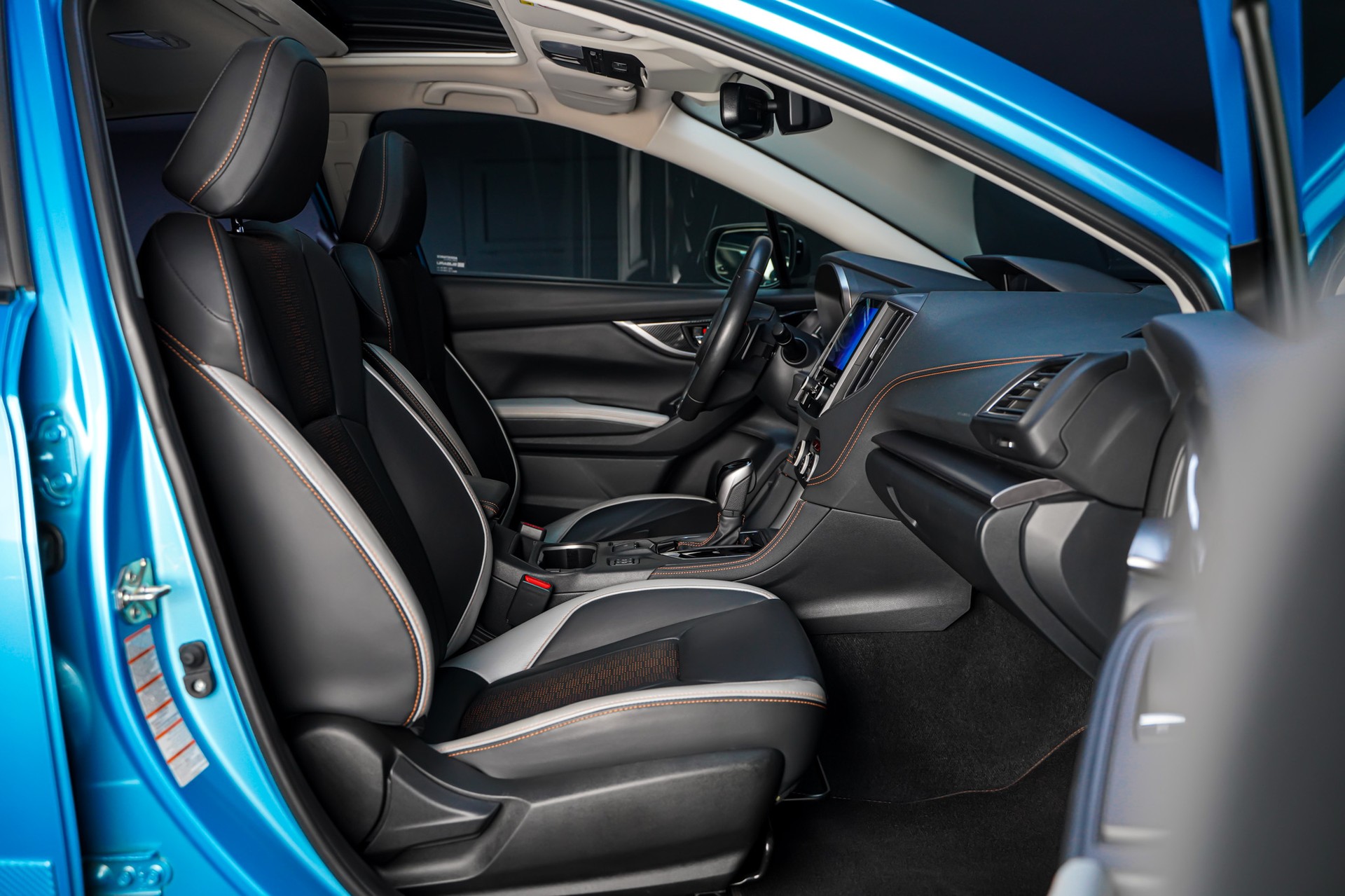 SUBARU XV 2.0 e-Boxer Luxury AWD Lineartronic-image-19