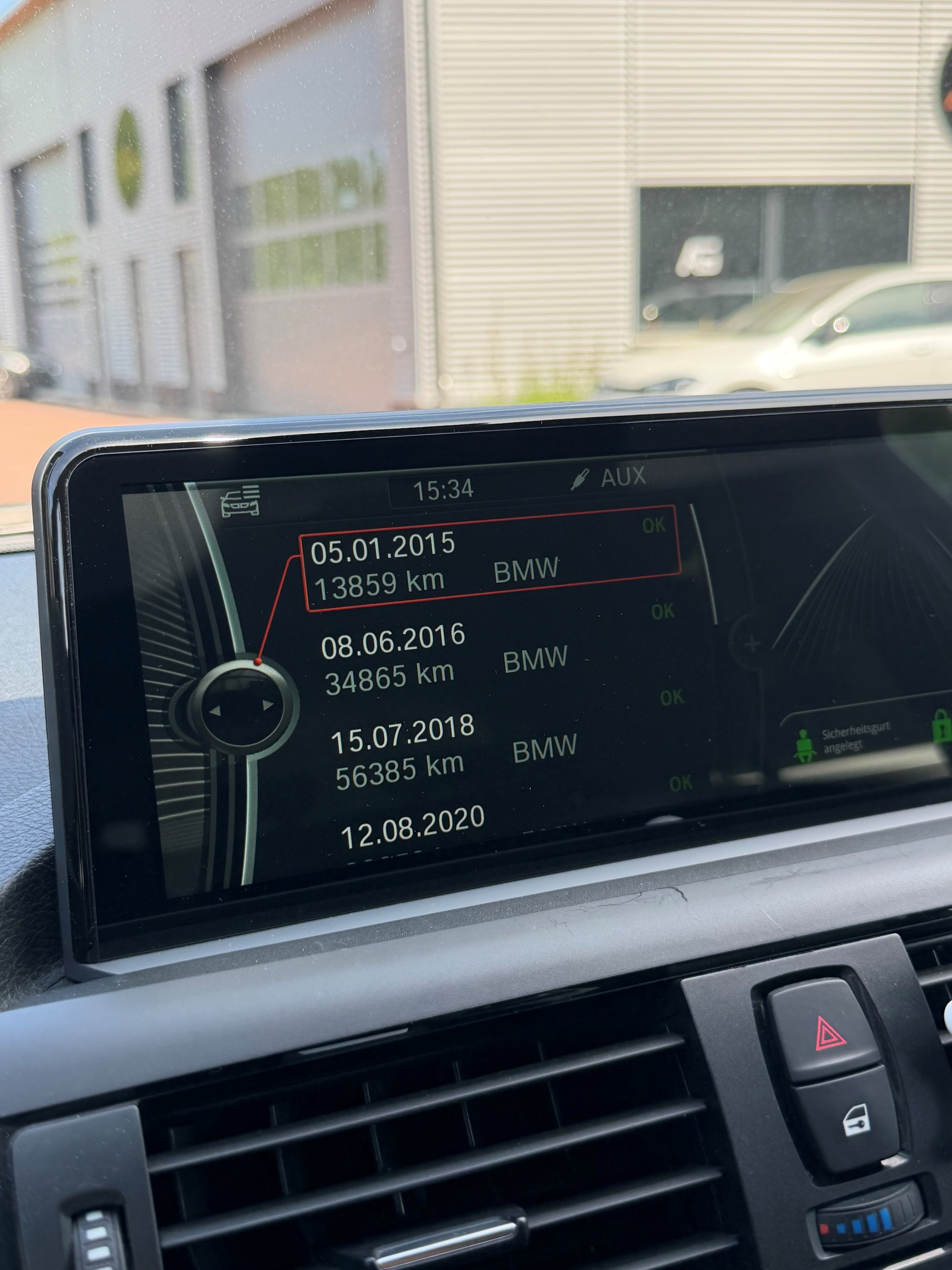 BMW 120d Sport Line (M135i-Optik)-image-13