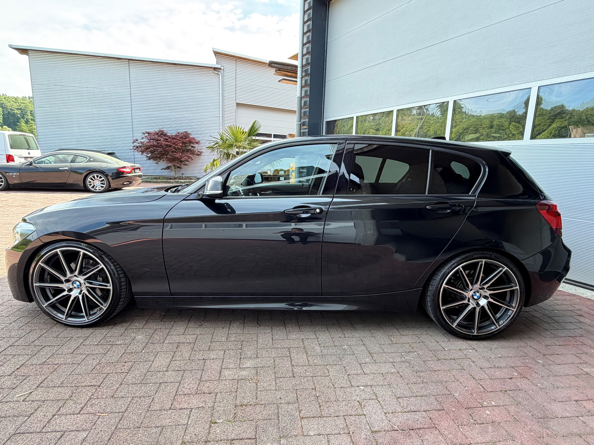 BMW 120d Sport Line (M135i-Optik)-image-2