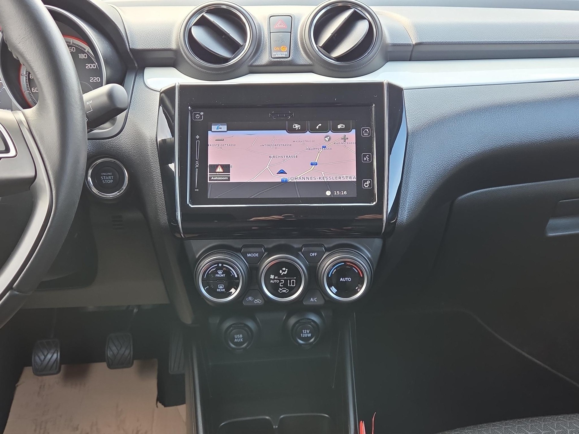 SUZUKI Swift 1.2 Piz Sulai Top Hybrid 4x4-image-12
