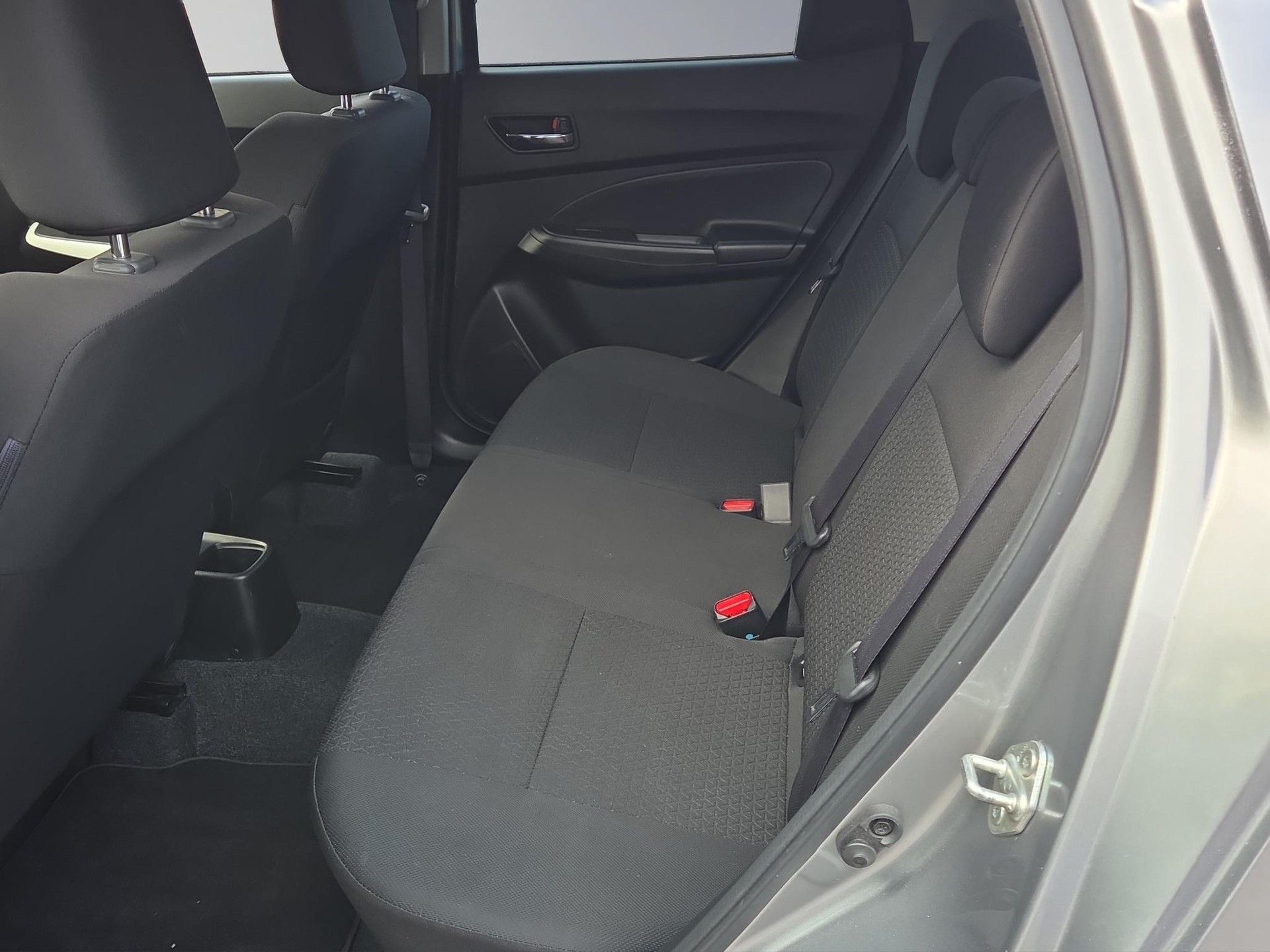 SUZUKI Swift 1.2 Piz Sulai Top Hybrid 4x4-image-14