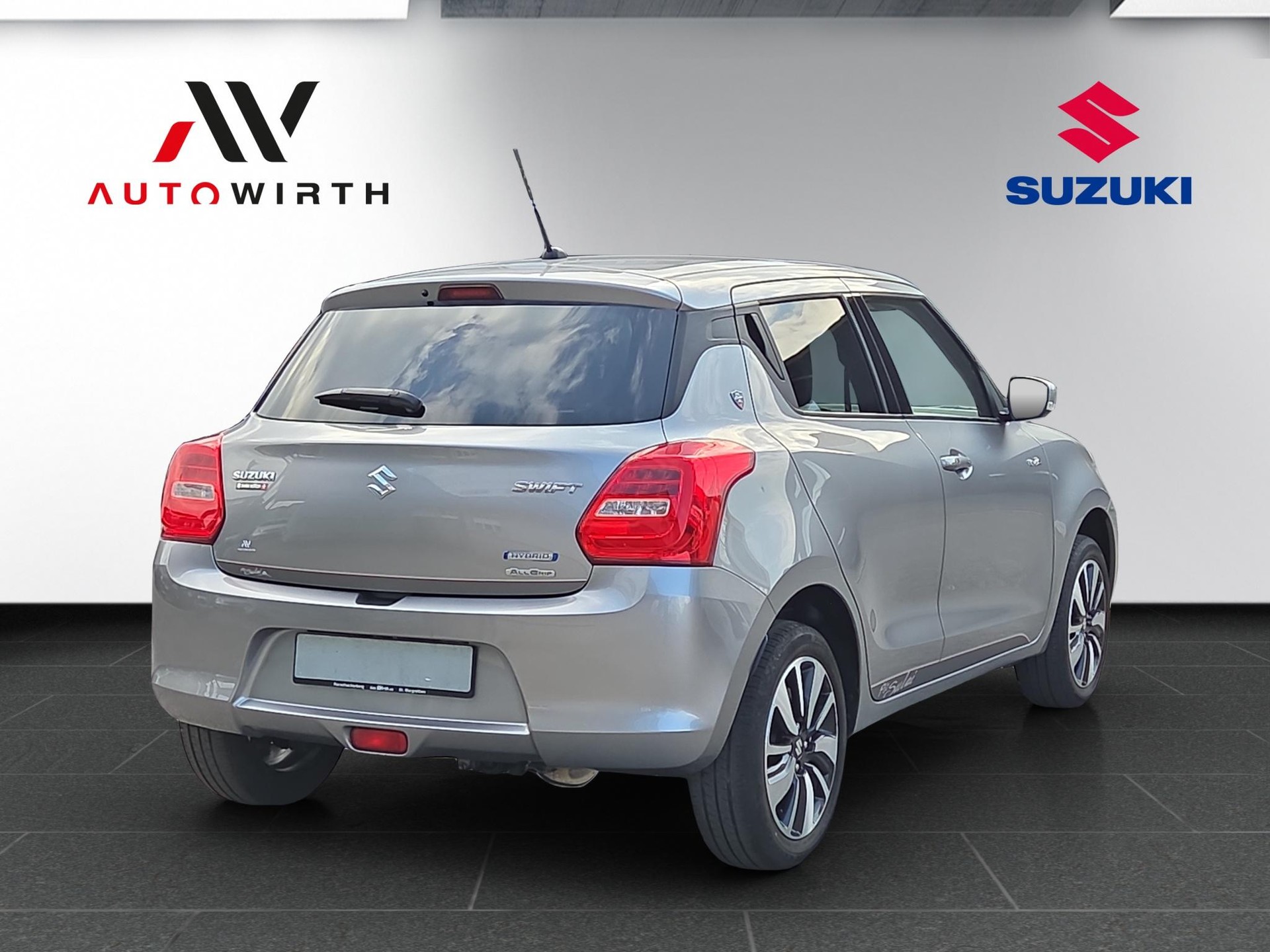 SUZUKI Swift 1.2 Piz Sulai Top Hybrid 4x4-image-4