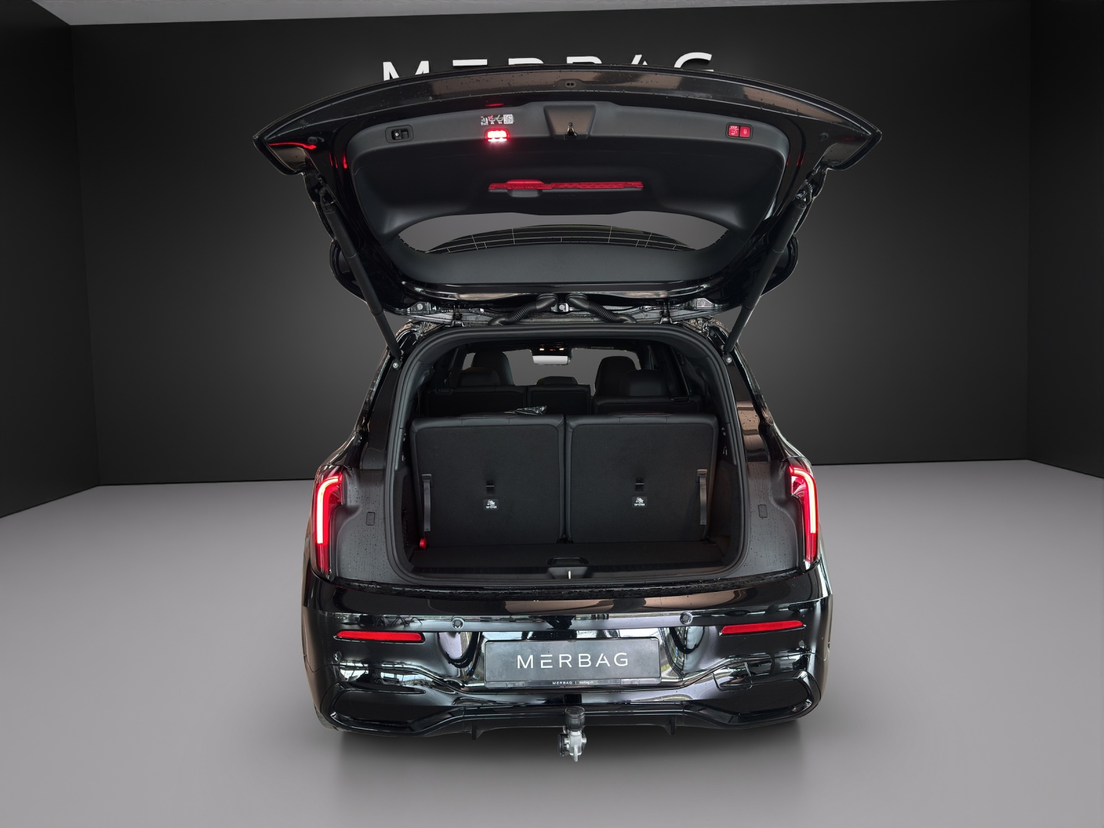 MERCEDES-BENZ GLB 250+ 85 kWh EQ AMG Line-image-6