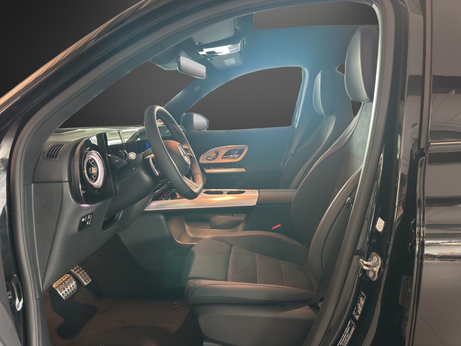 MERCEDES-BENZ GLB 250+ 85 kWh EQ AMG Line-image-8
