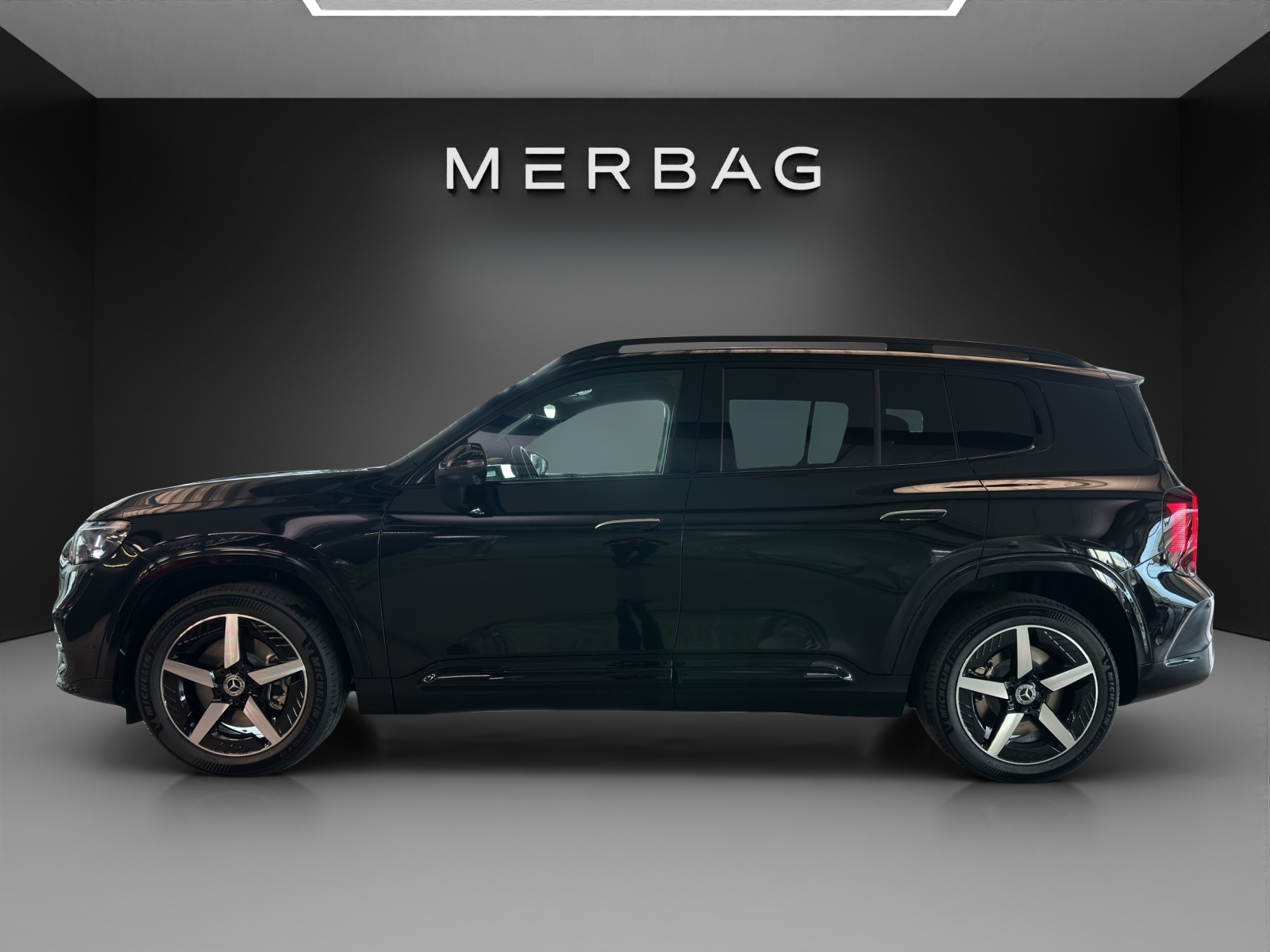 MERCEDES-BENZ GLB 250+ 85 kWh EQ AMG Line-image-2
