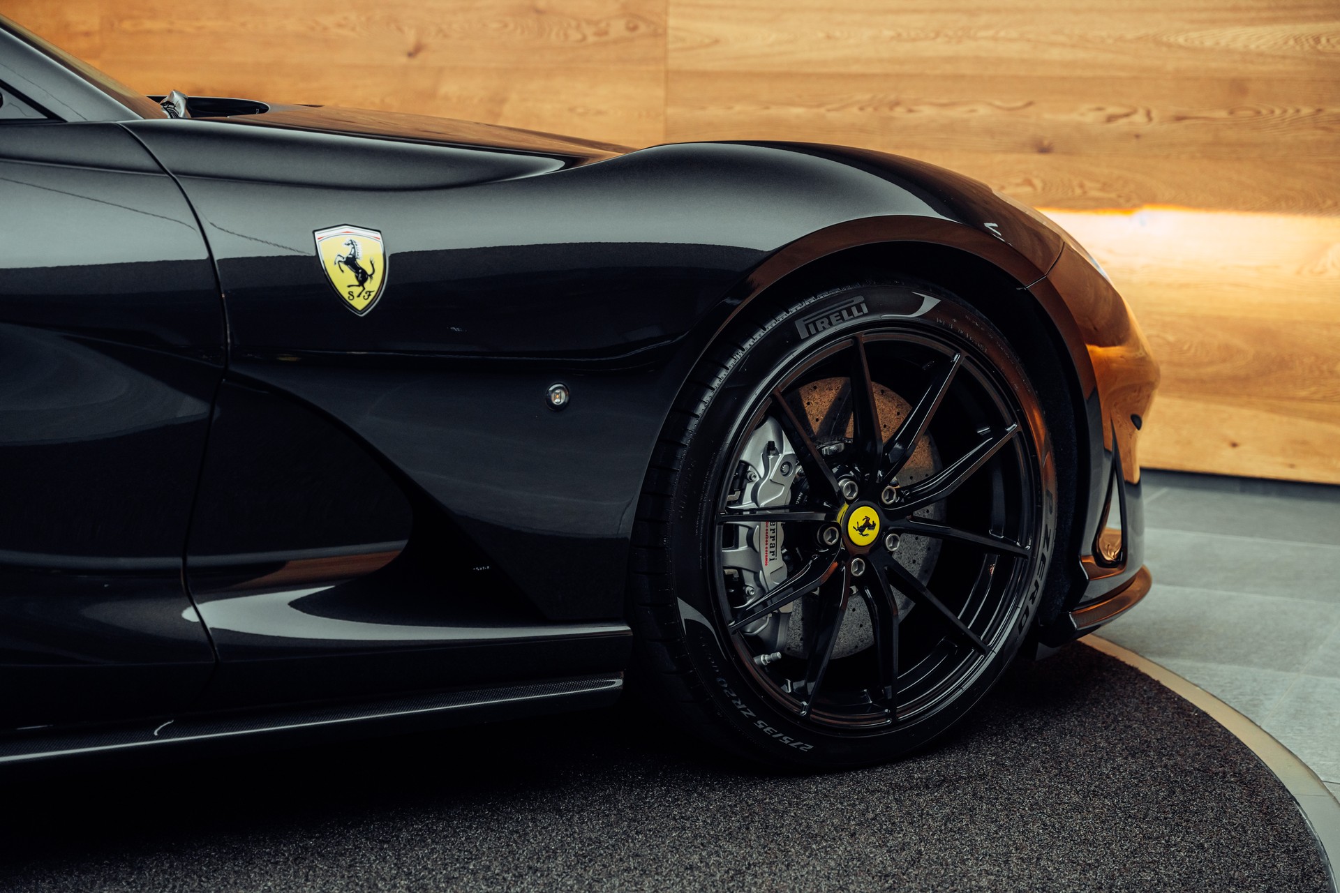 FERRARI 812 GTS Nero Daytona-image-29