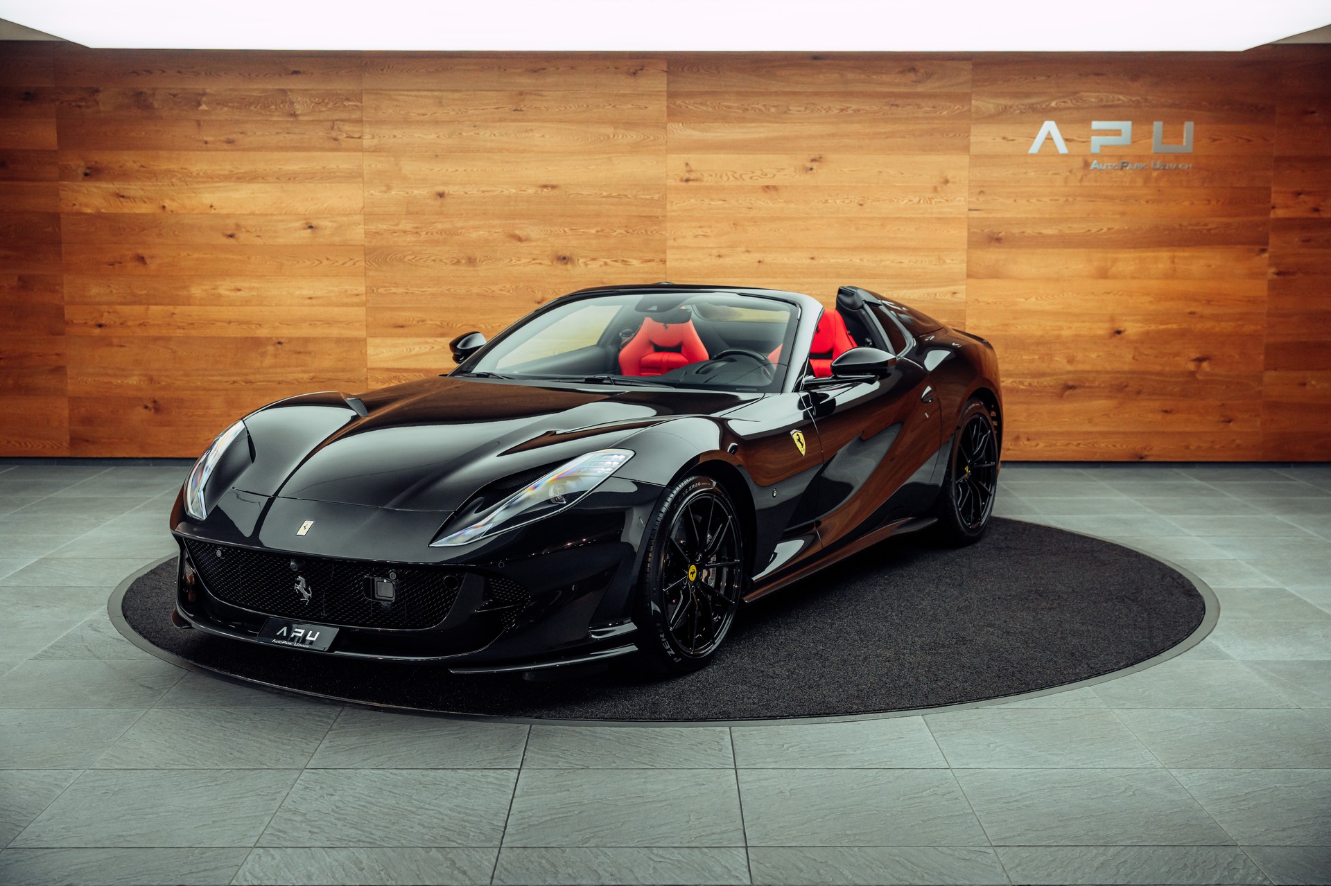 FERRARI 812 GTS Nero Daytona-showroom-element-3