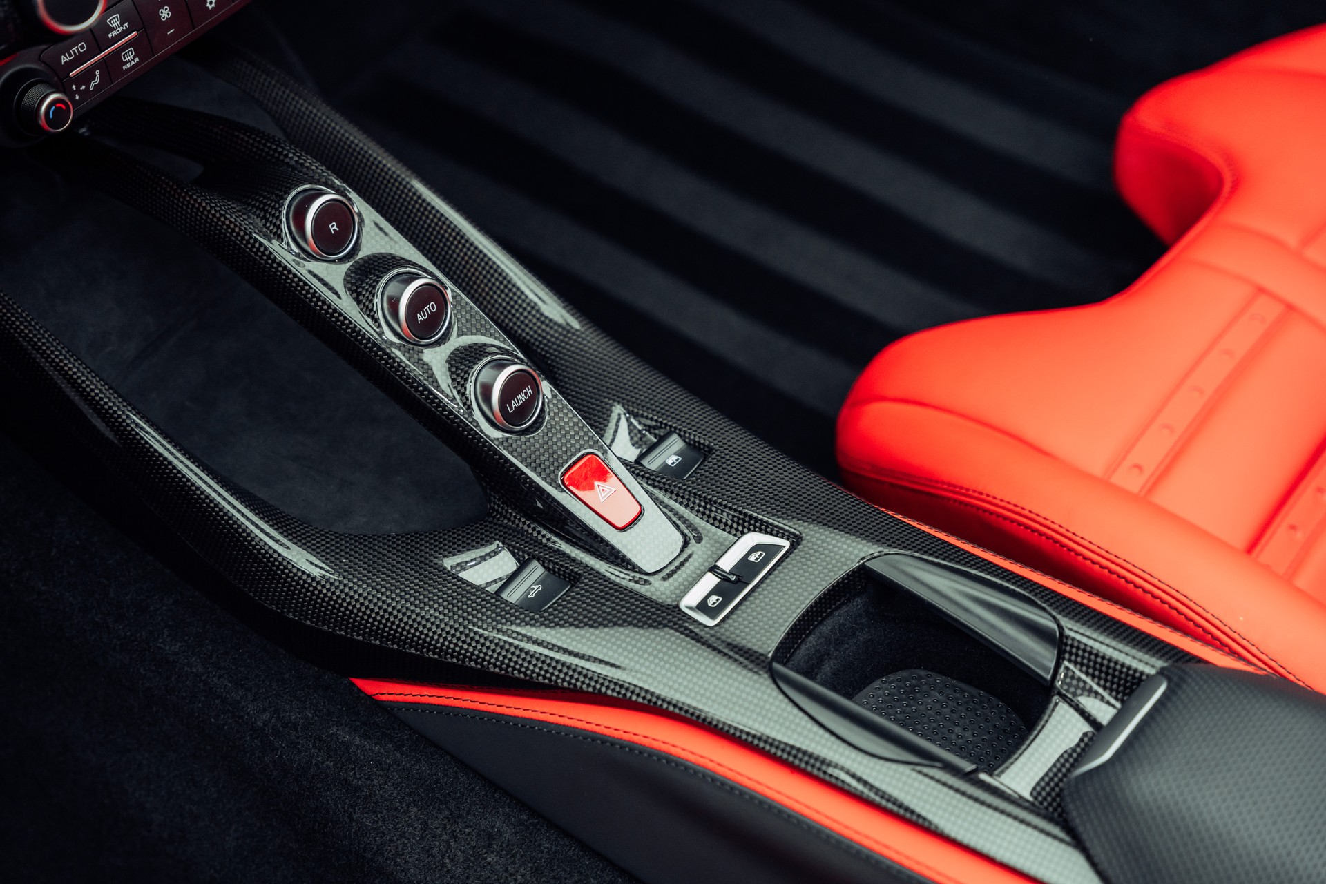FERRARI 812 GTS Nero Daytona-image-14