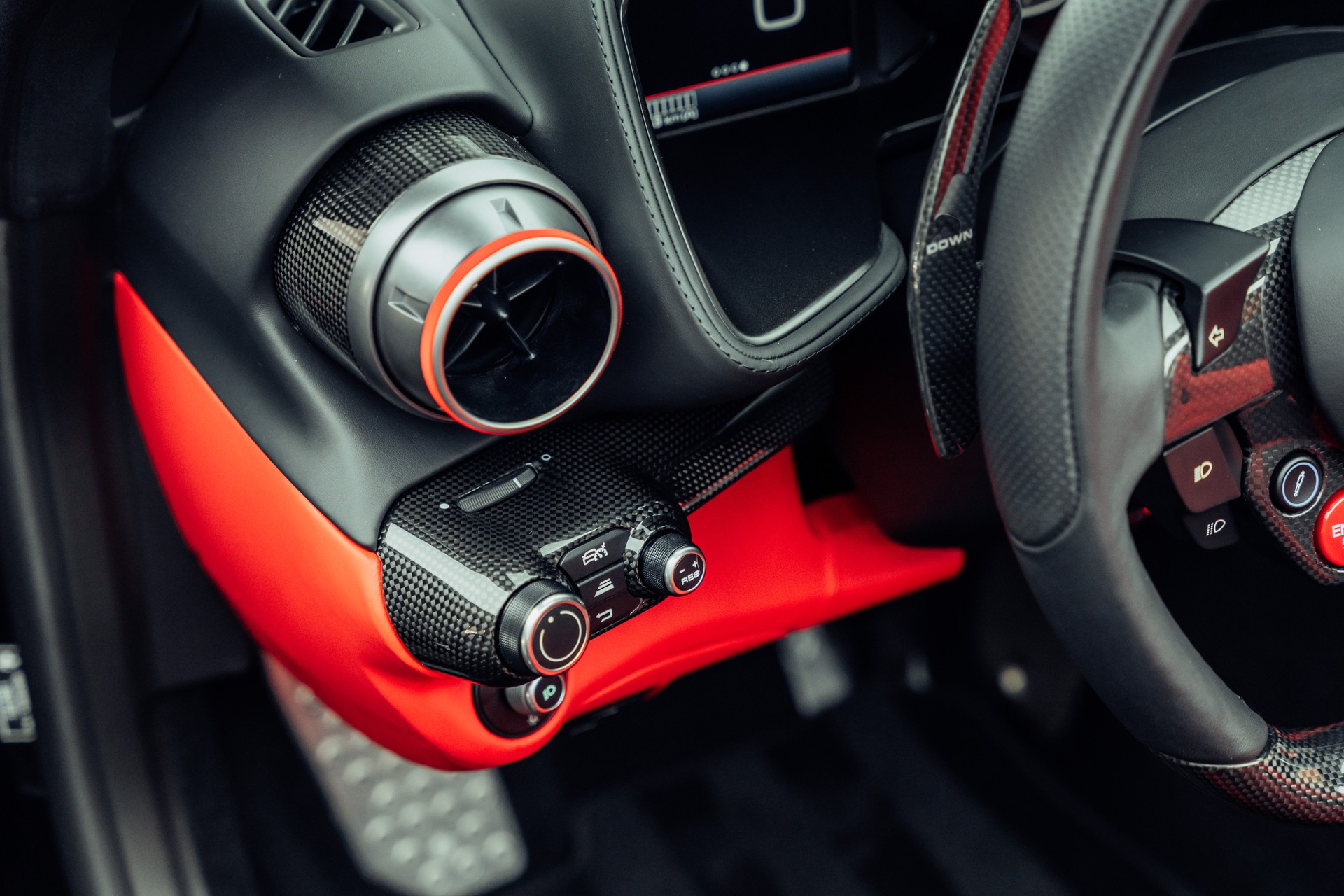 FERRARI 812 GTS Nero Daytona-image-16