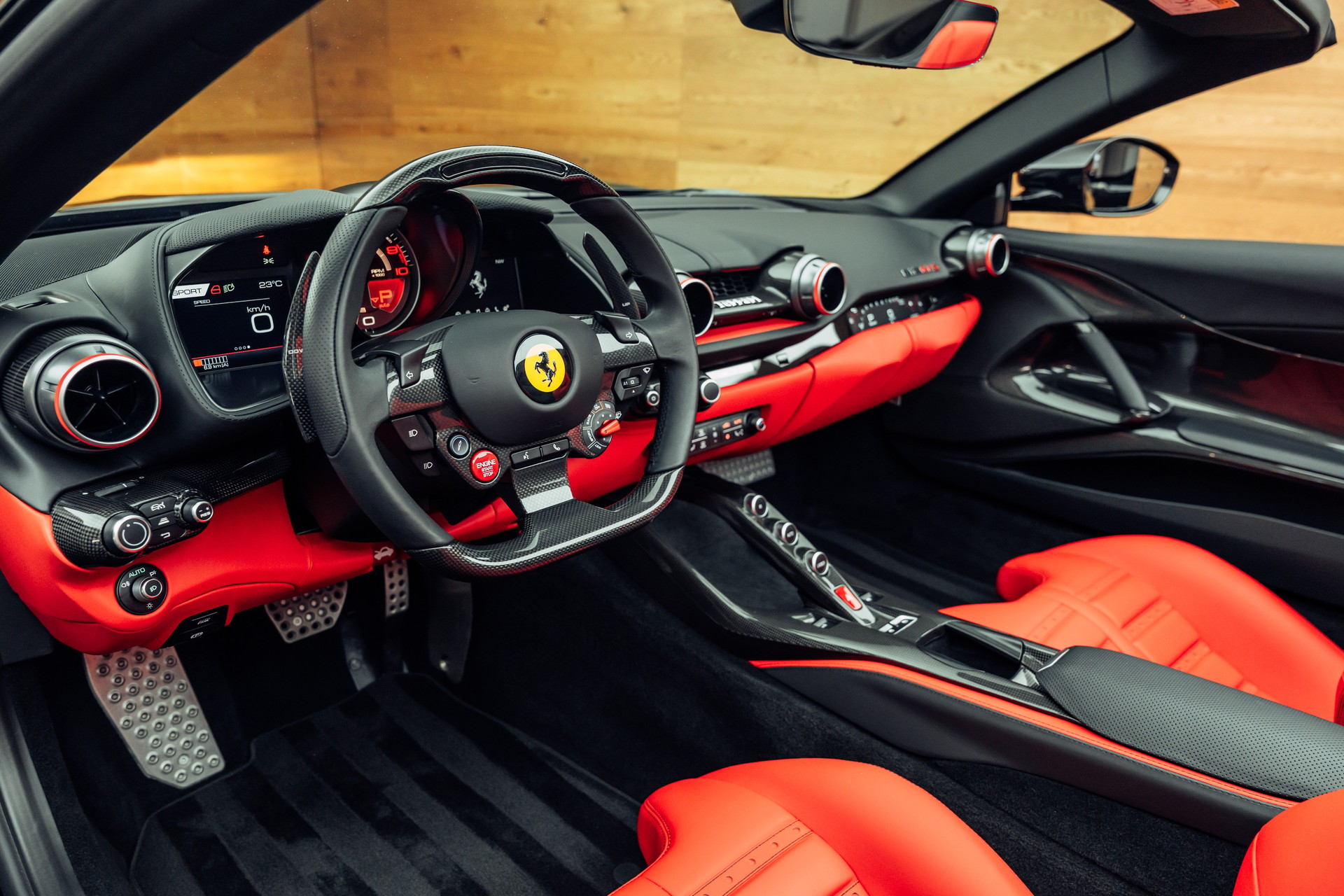 FERRARI 812 GTS Nero Daytona-image-4