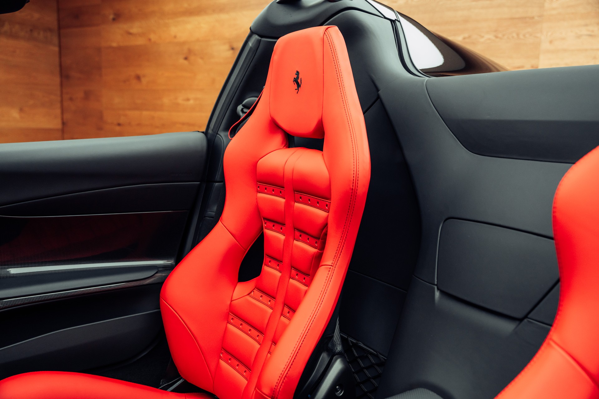 FERRARI 812 GTS Nero Daytona-image-8