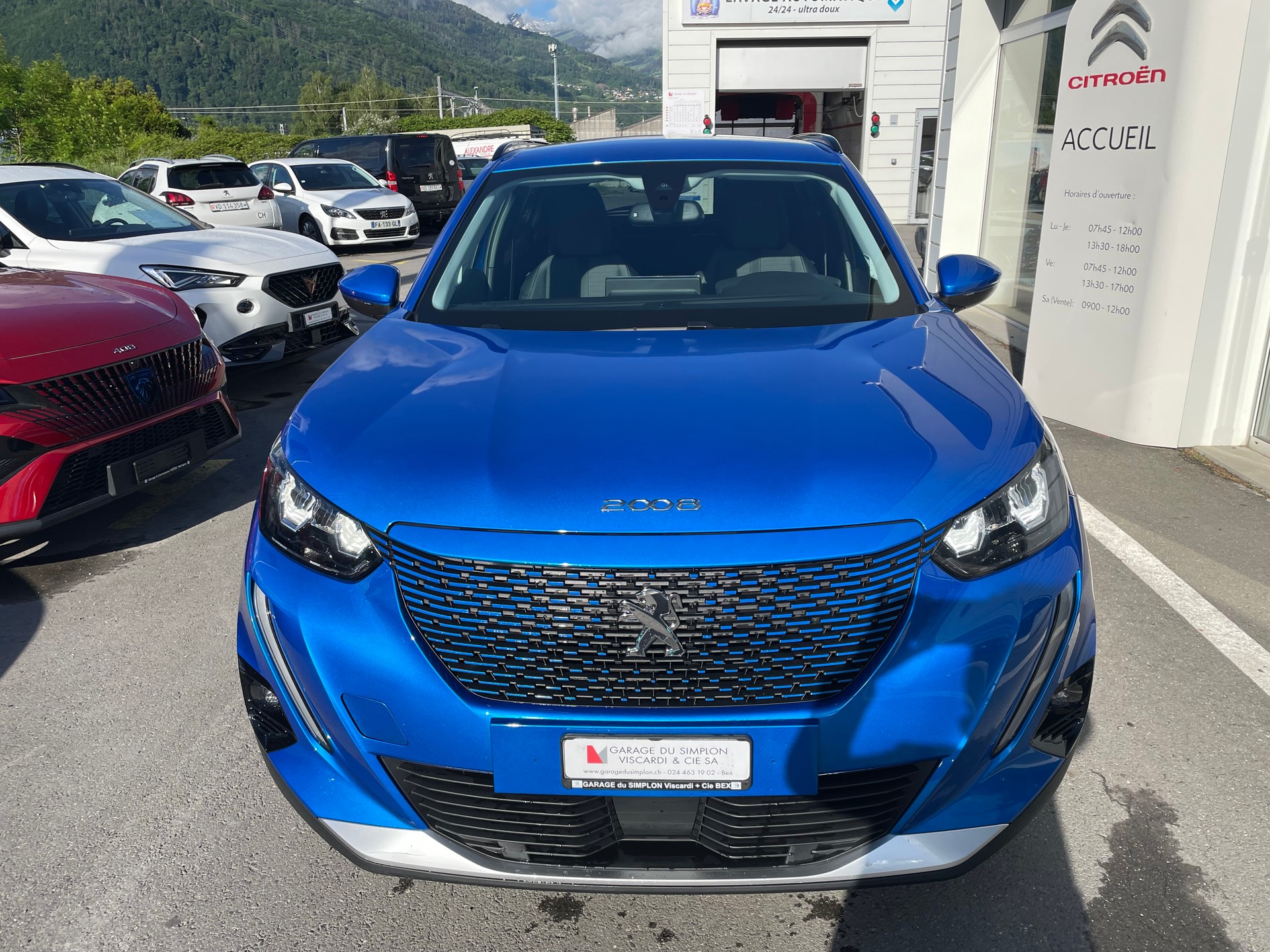 PEUGEOT 2008 e Allure Pack-image-2