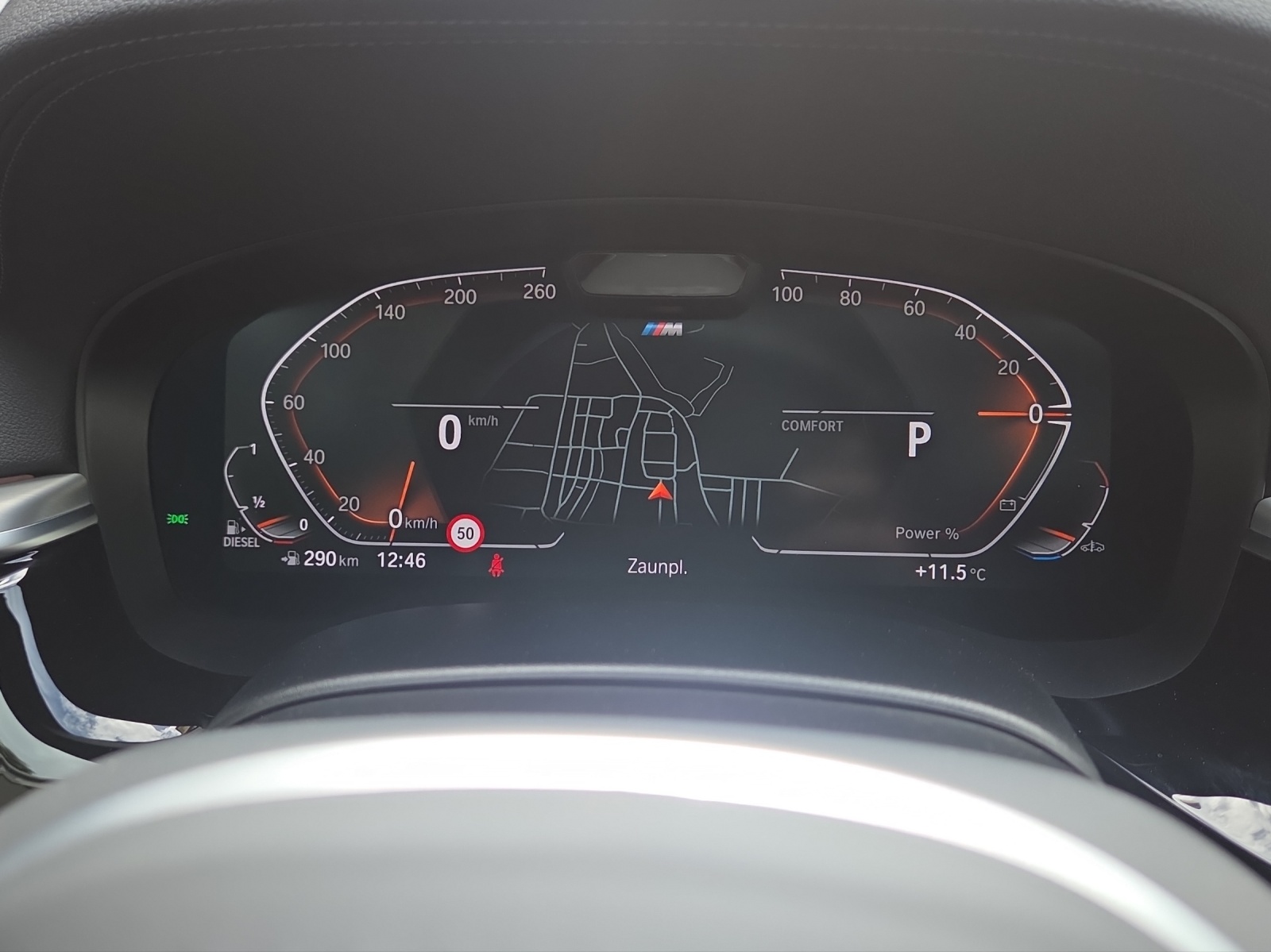 BMW 540d xDrive 48V Touring Pure M Sport Steptronic-image-16