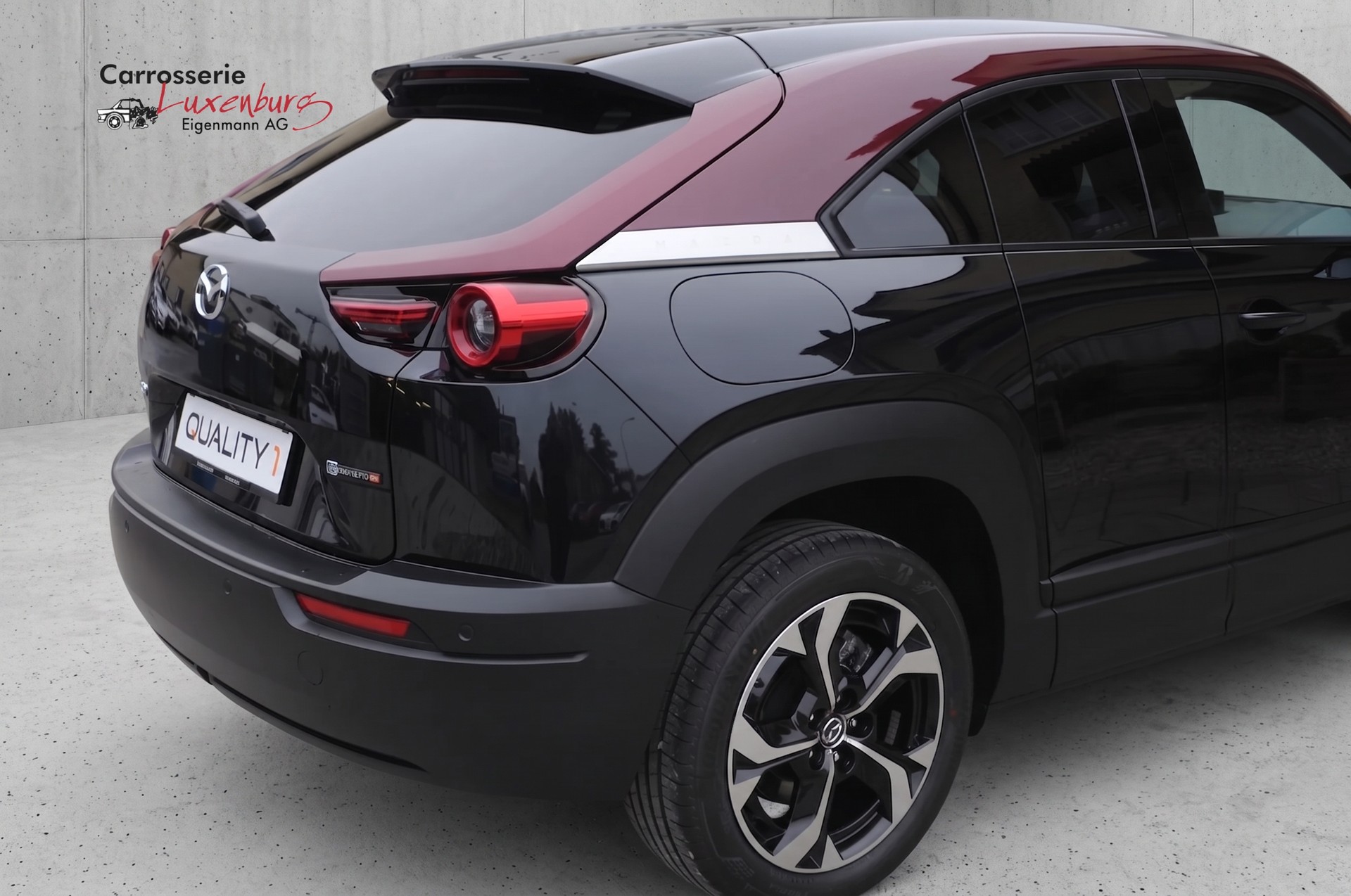 MAZDA e-Skyactiv R-EV 170 Edition R Swiss-showroom-element-2