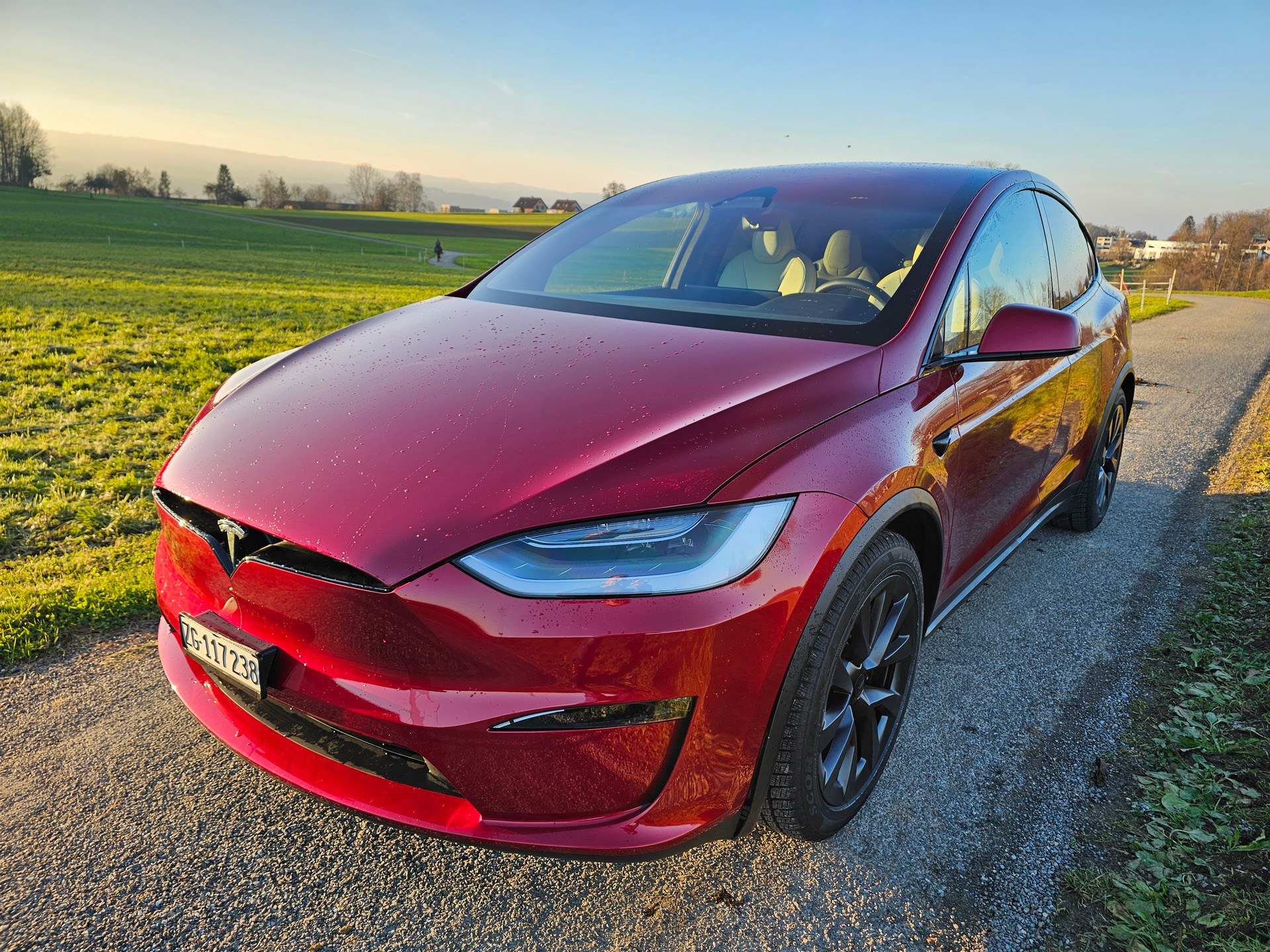 TESLA MODEL X-image-3