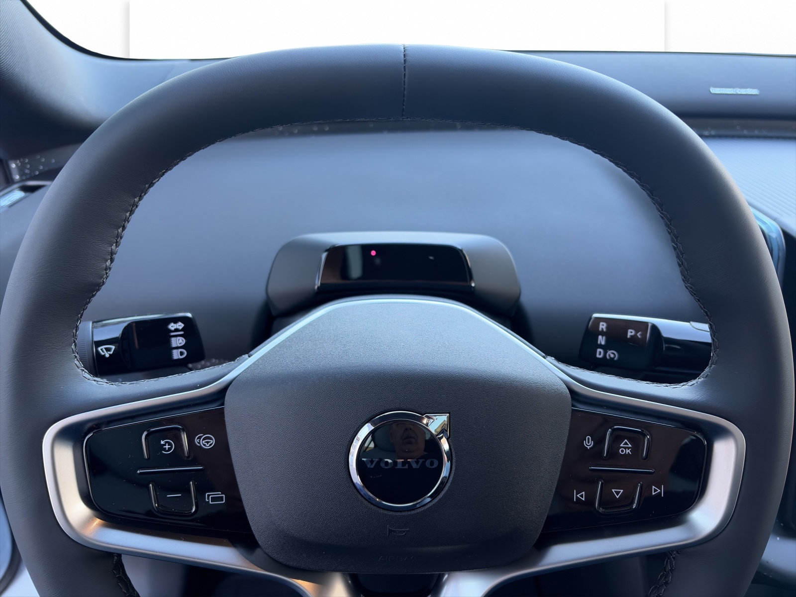 VOLVO EX30 E60 Twin Ultra Performance AWD-image-12