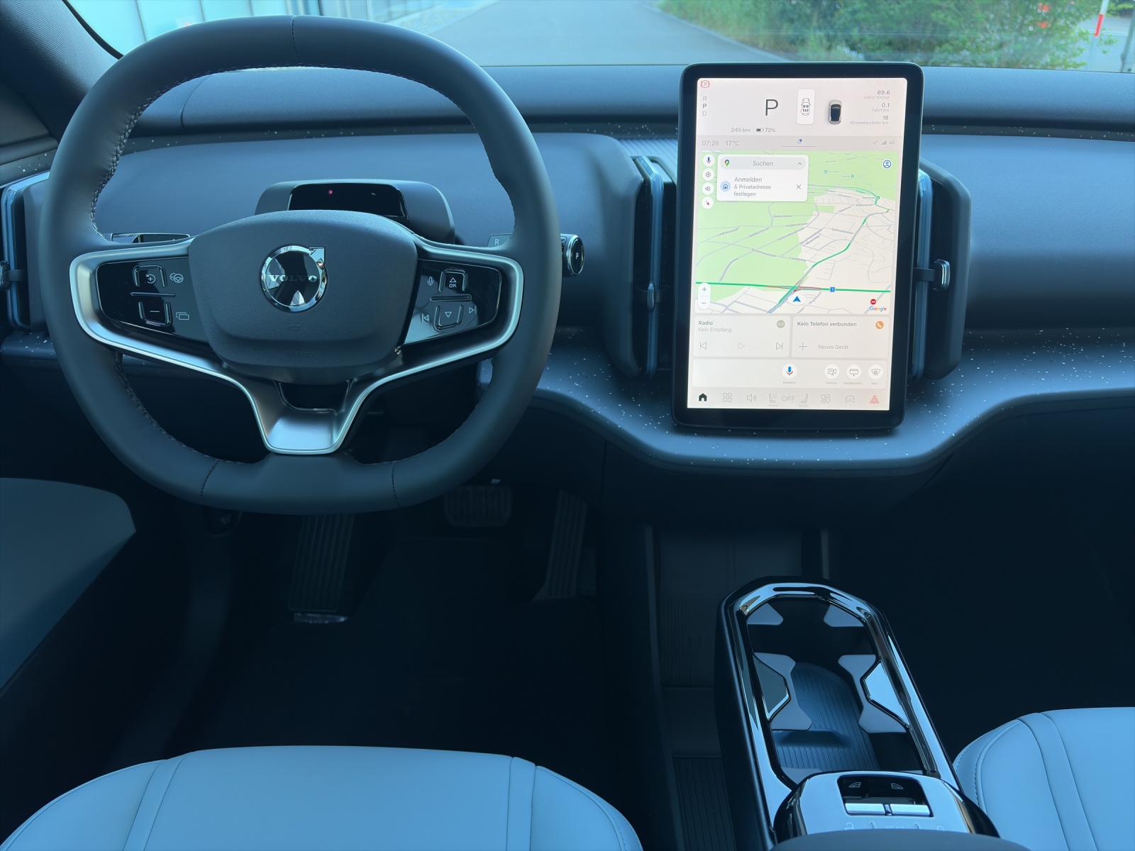 VOLVO EX30 E60 Twin Ultra Performance AWD-image-9