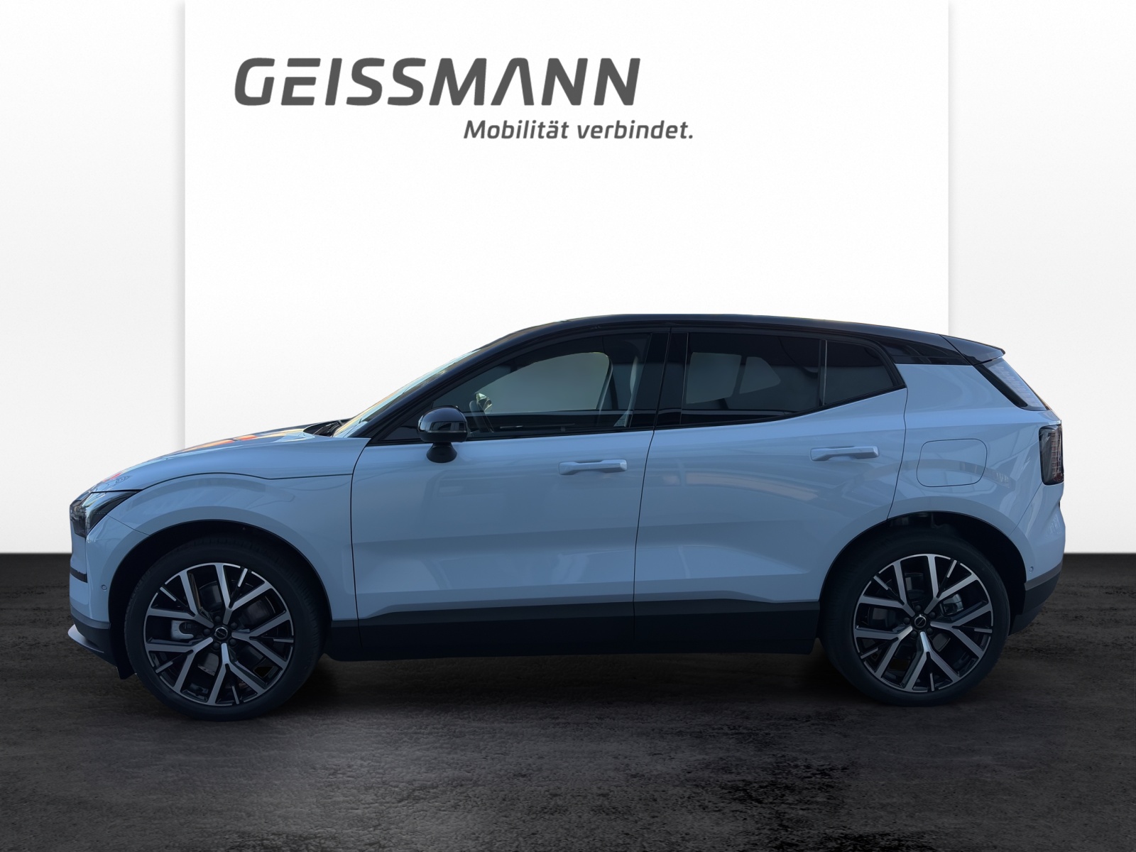 VOLVO EX30 E60 Twin Ultra Performance AWD-image-2
