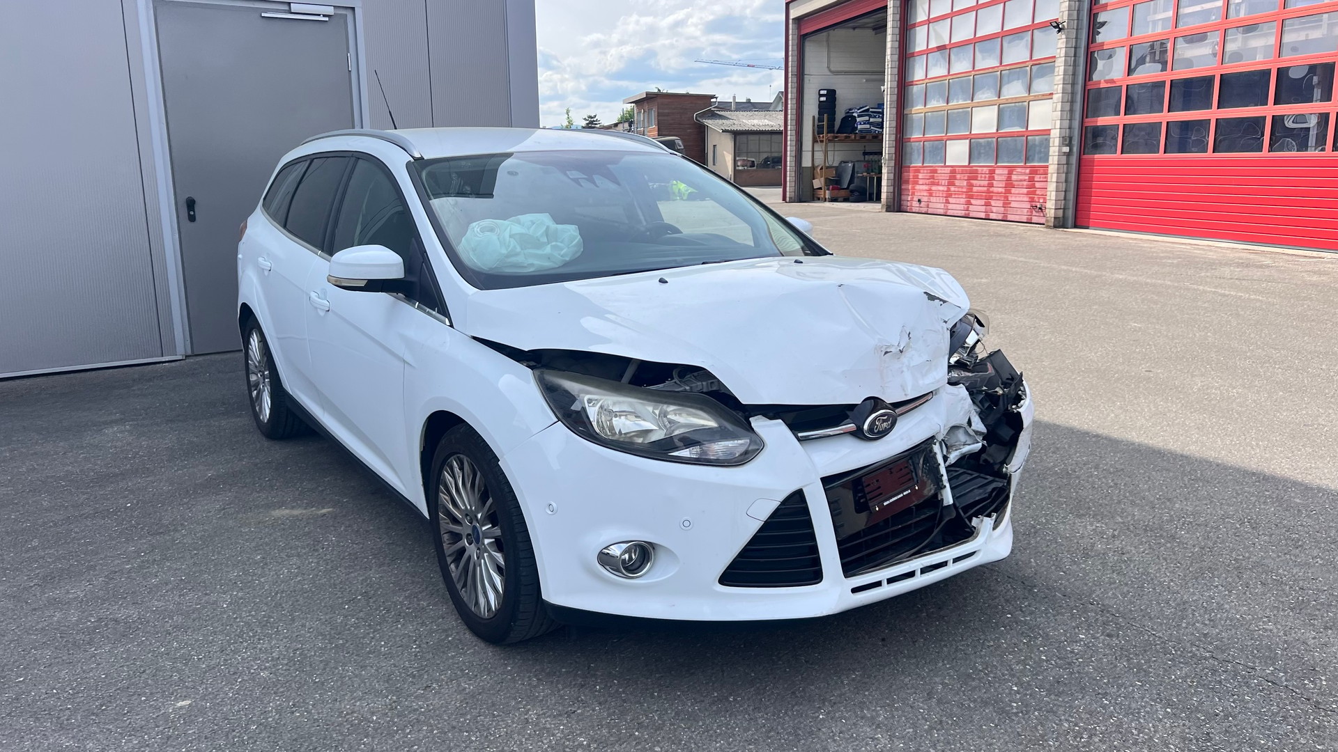 FORD Focus 1.6 SCTi Titanium-image-1