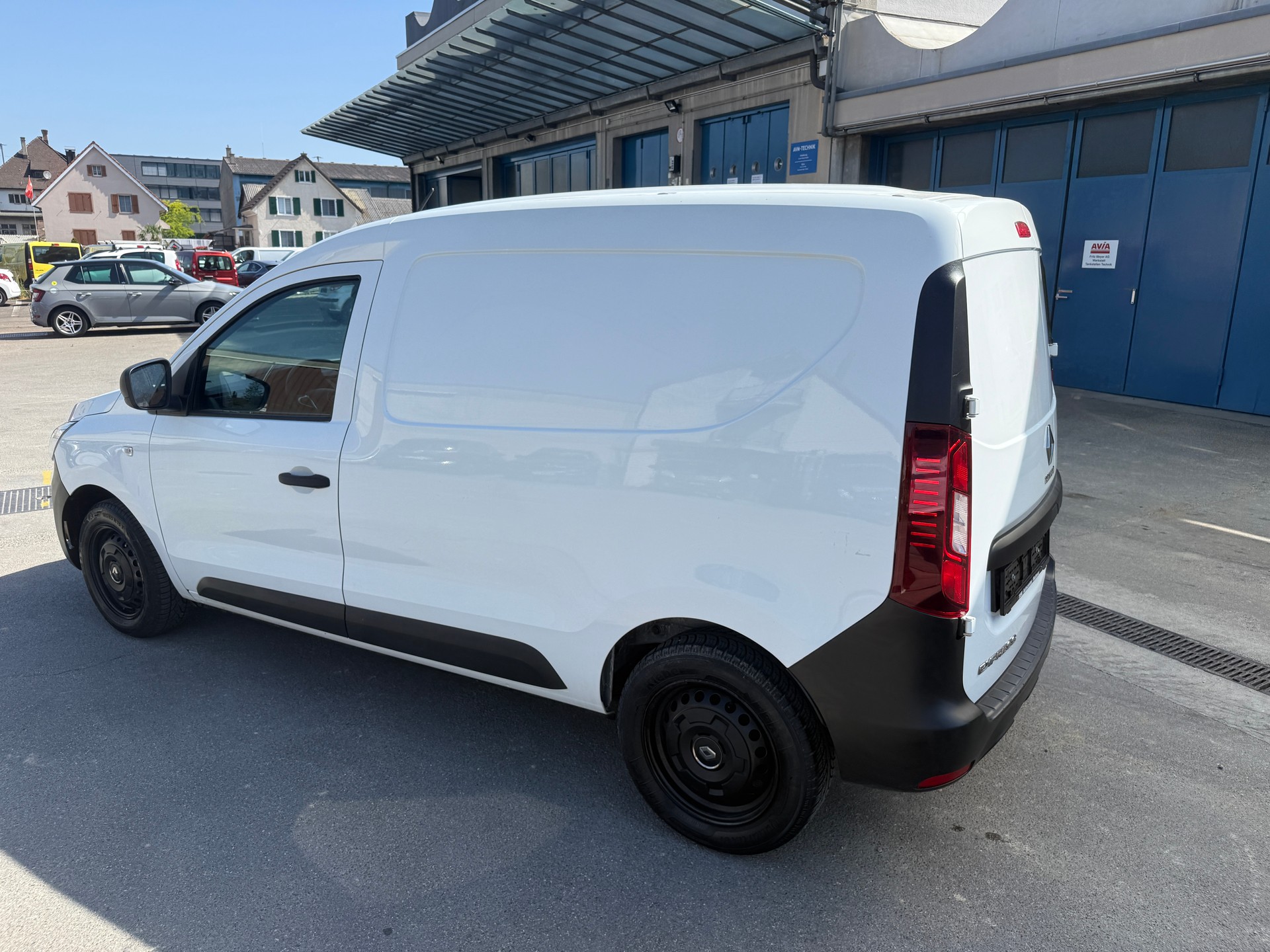 RENAULT Express 1.3TCe 100 PF Access-image-3