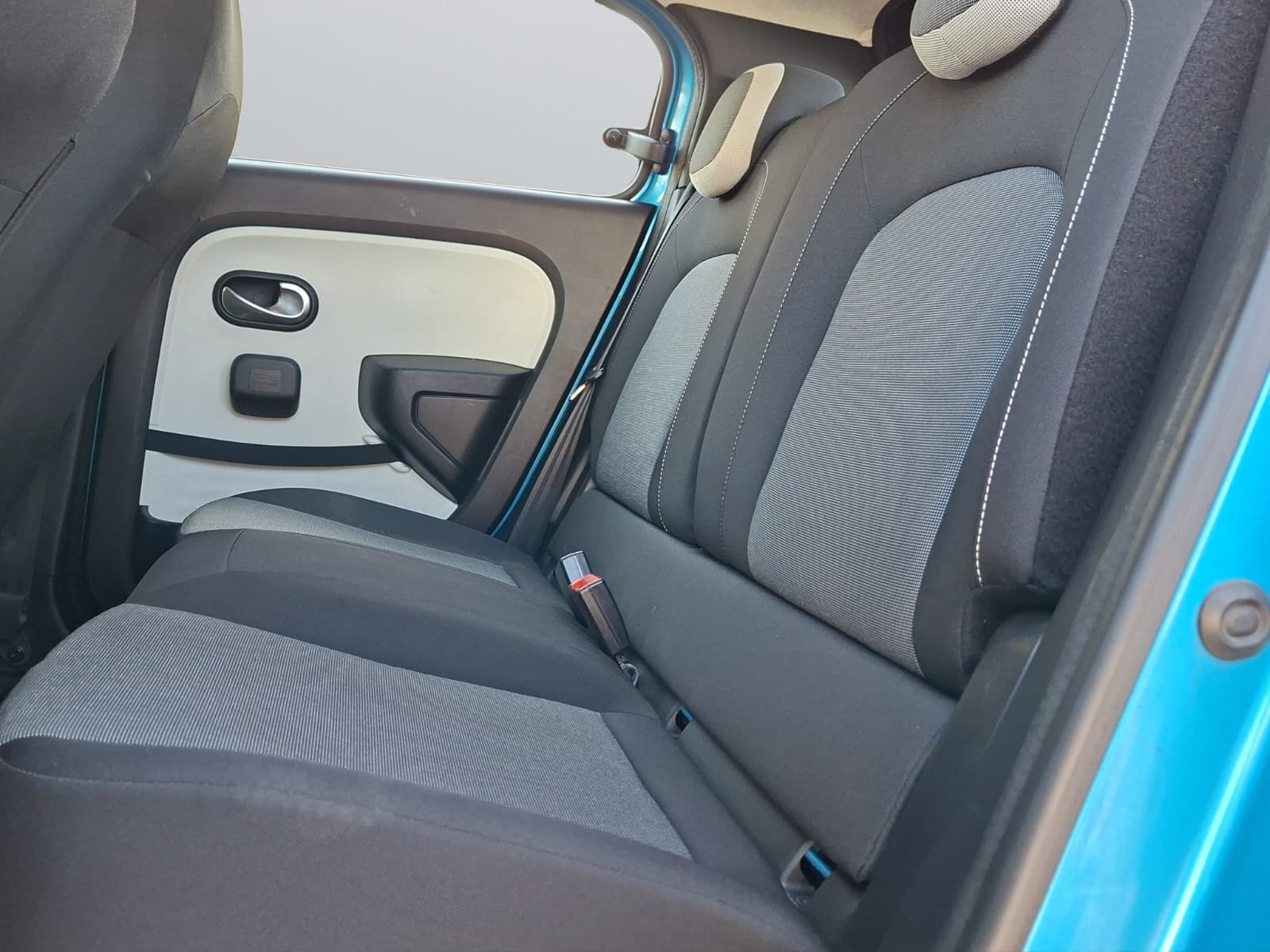 RENAULT Twingo 0.9 Zen-image-8