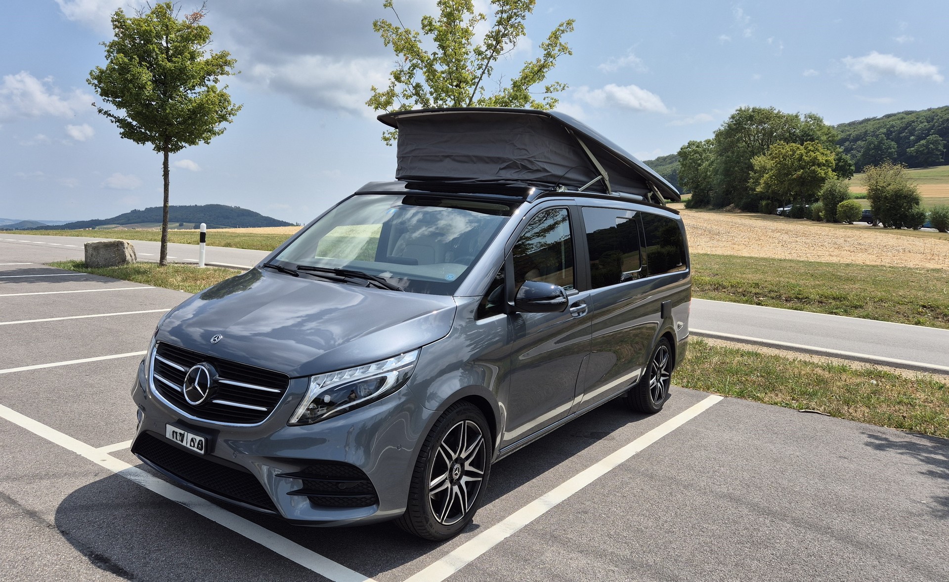 MERCEDES-BENZ 250 d 4matic-image-0