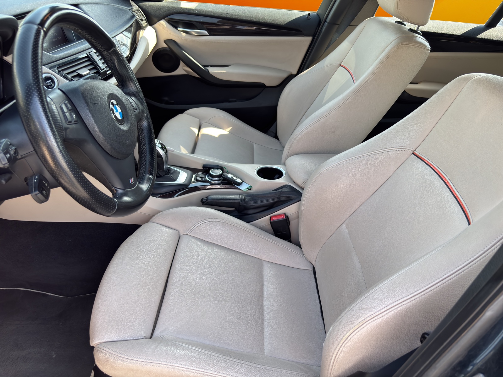 BMW X1 xDrive 28i xLine Steptronic-image-9