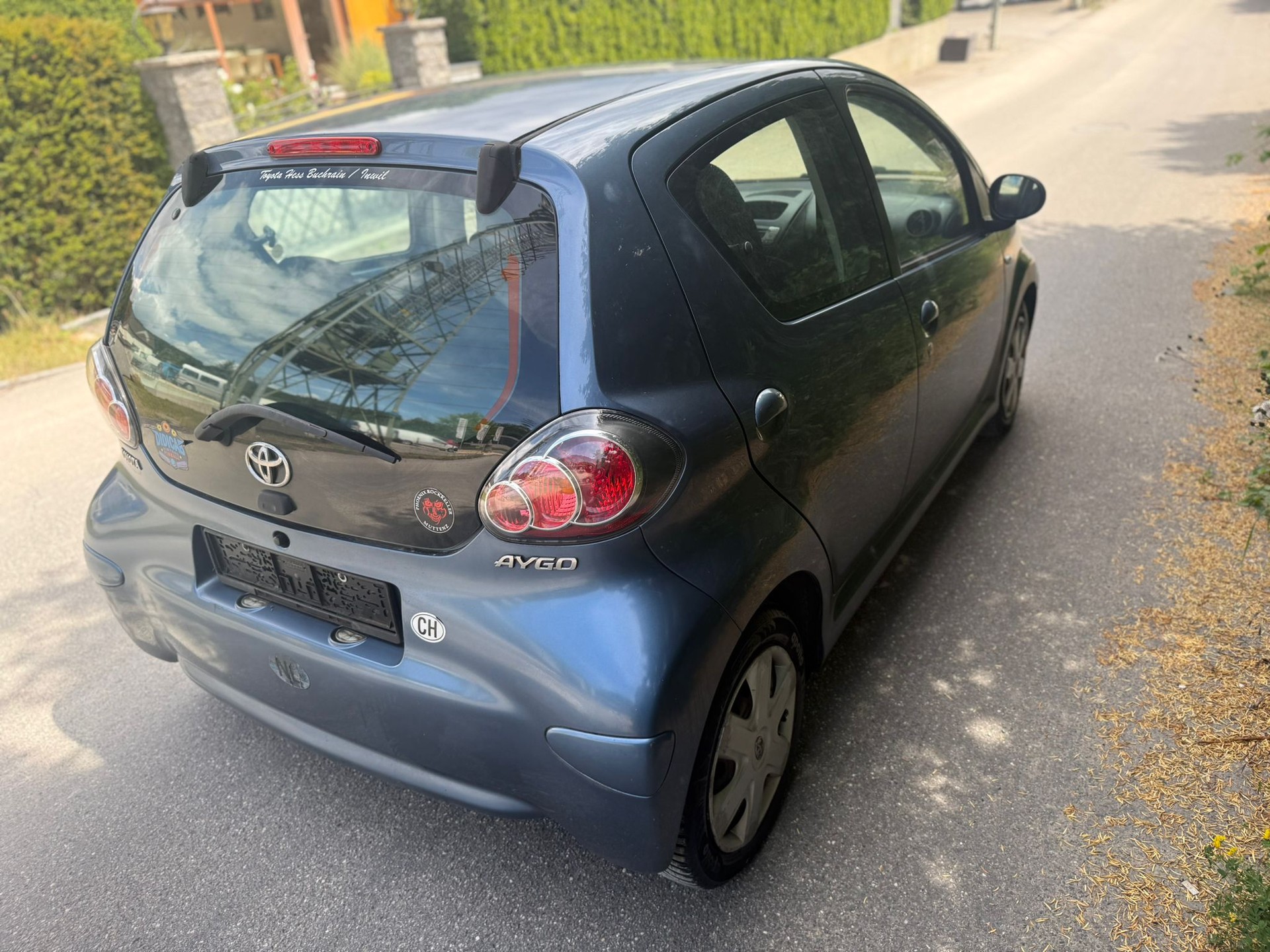 TOYOTA Aygo 1.0 Linea Terra-image-3