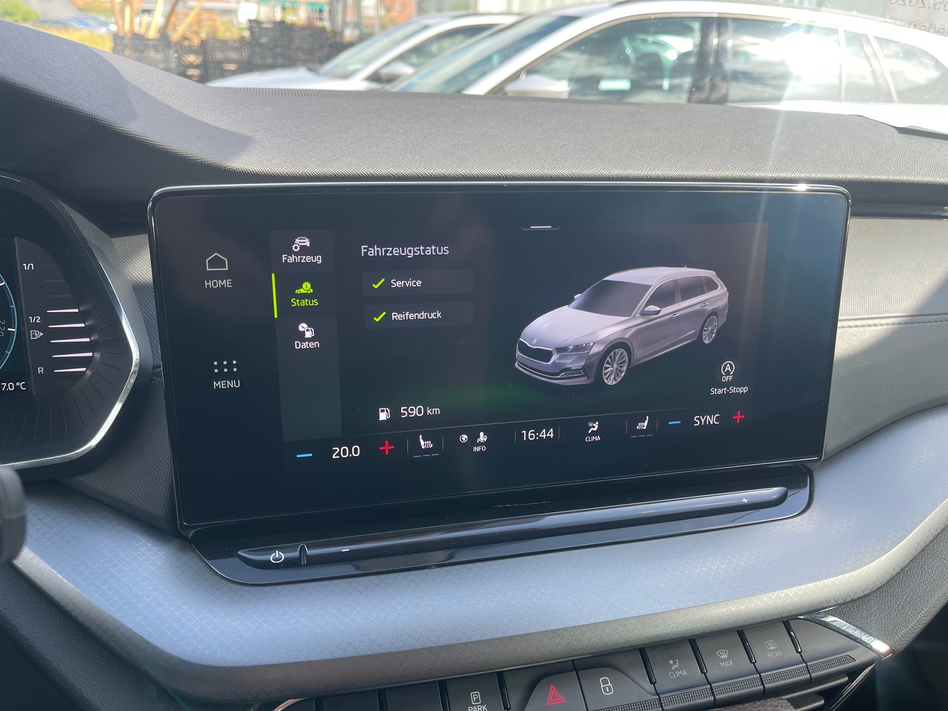 SKODA Octavia Combi 2.0 TDI DSG Ambition 4x4!!! Topausstattung!!-image-4