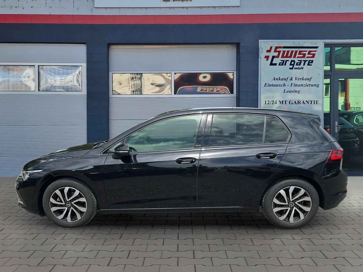 VW Golf 2.0 TDI Active DSG mit AHK & Panoramdach + Werksgarantie-image-3