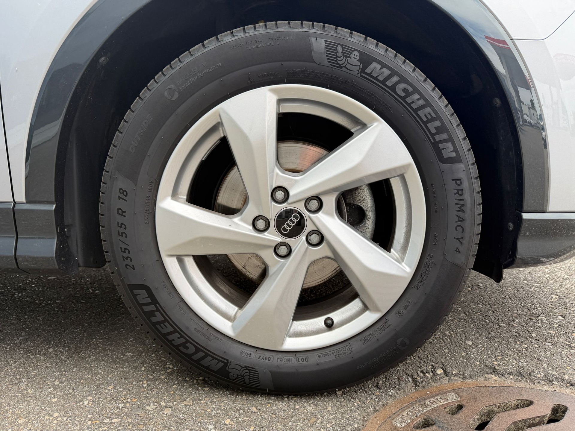 AUDI Q3 35 TDI advanced quattro S-tronic-image-9