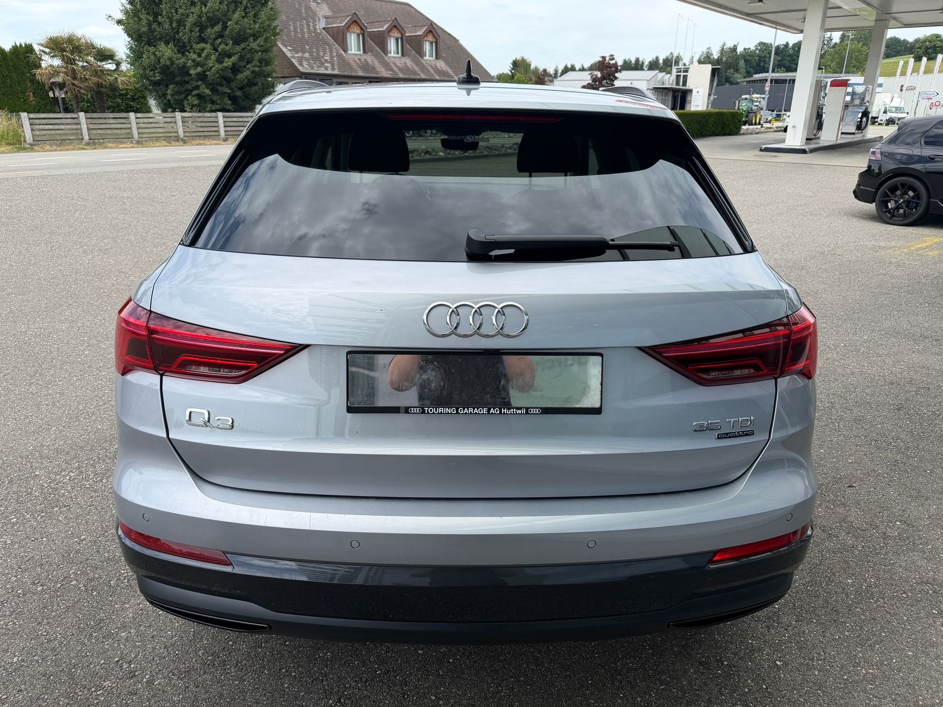 AUDI Q3 35 TDI advanced quattro S-tronic-image-3