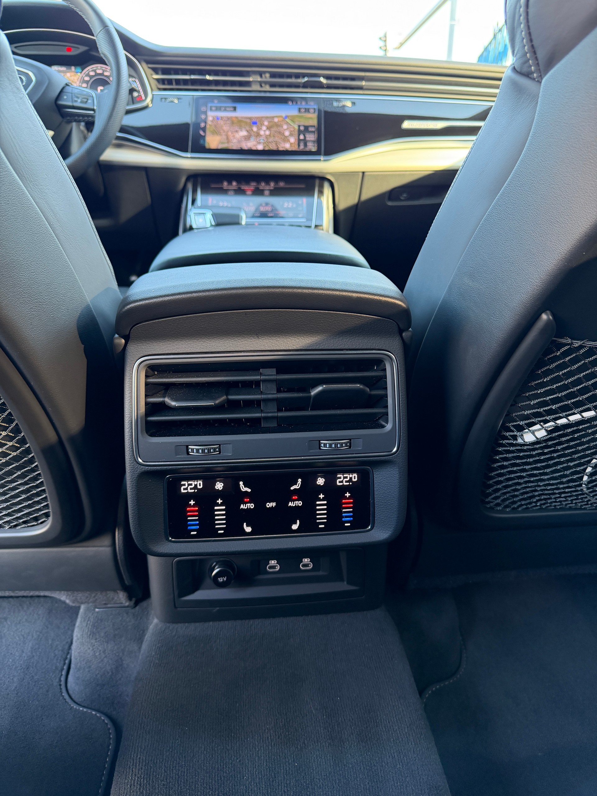 AUDI Q8 3.0 50 TDI quattro T-Tronic black edition-image-5