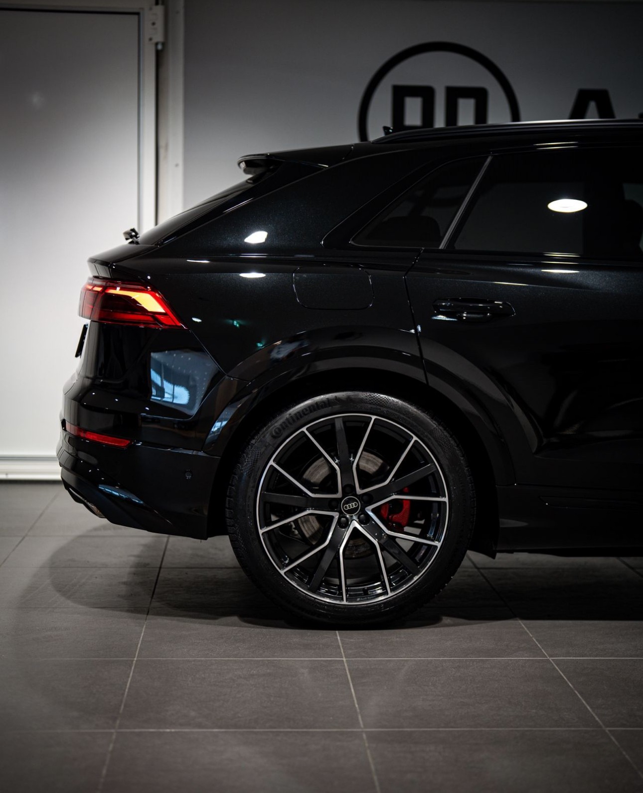 AUDI Q8 3.0 50 TDI quattro T-Tronic black edition-image-2