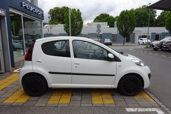 PEUGEOT 107 1.0 Active-image-13