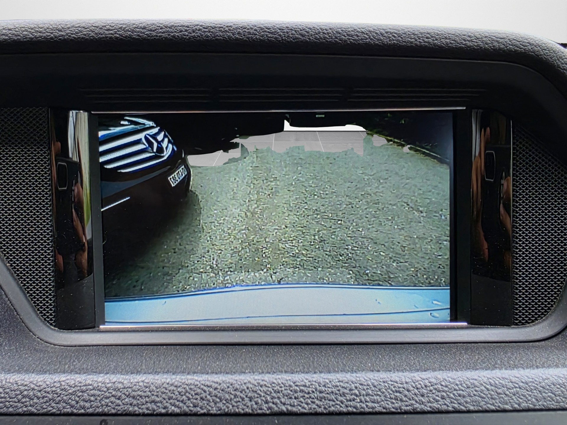 MERCEDES-BENZ E 250 CGI BlueEfficiency Automatic-image-3