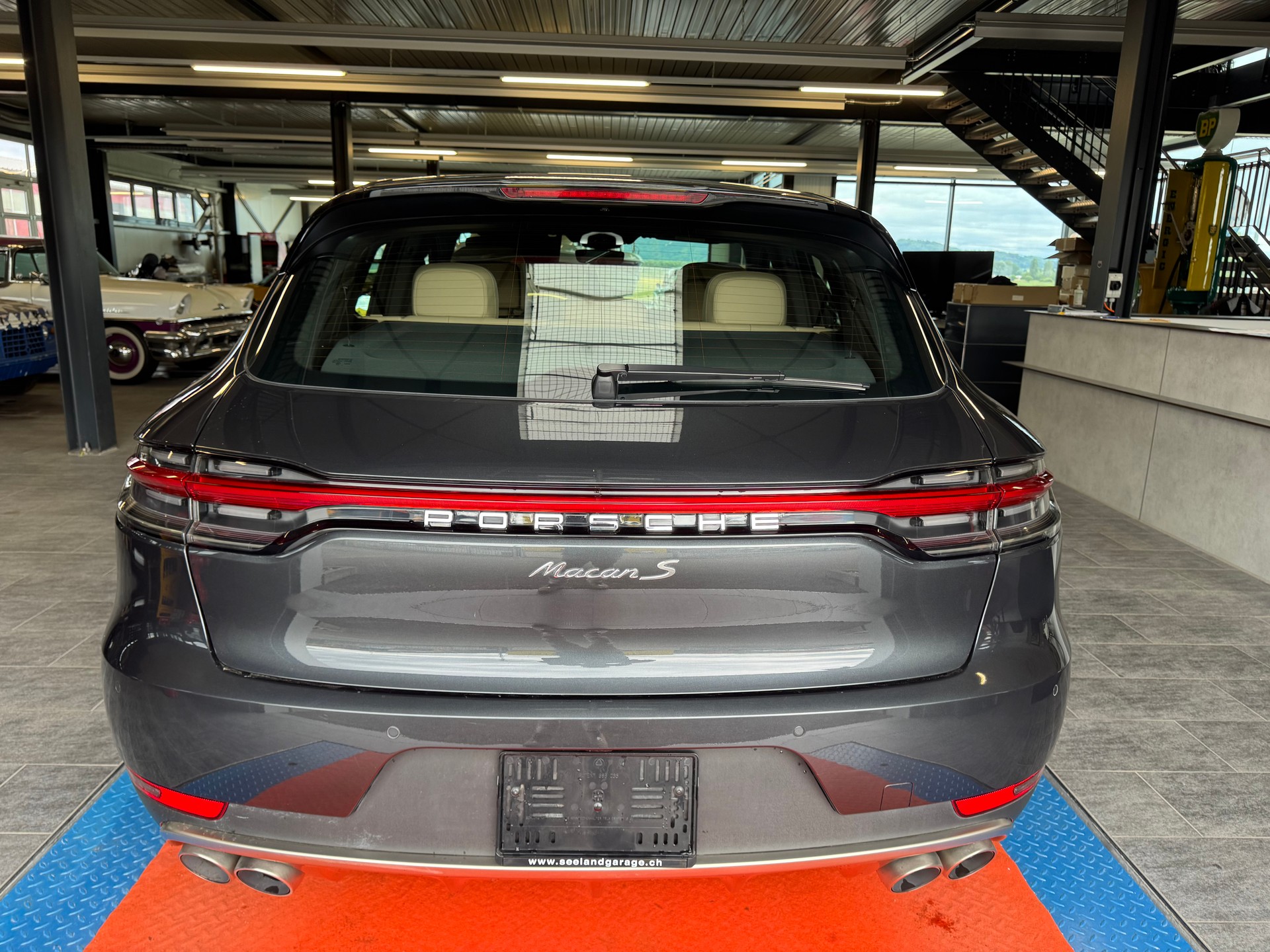 PORSCHE Macan S PDK-image-4