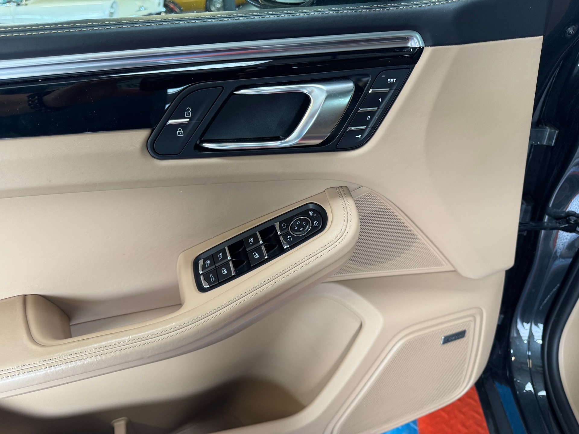 PORSCHE Macan S PDK-image-9