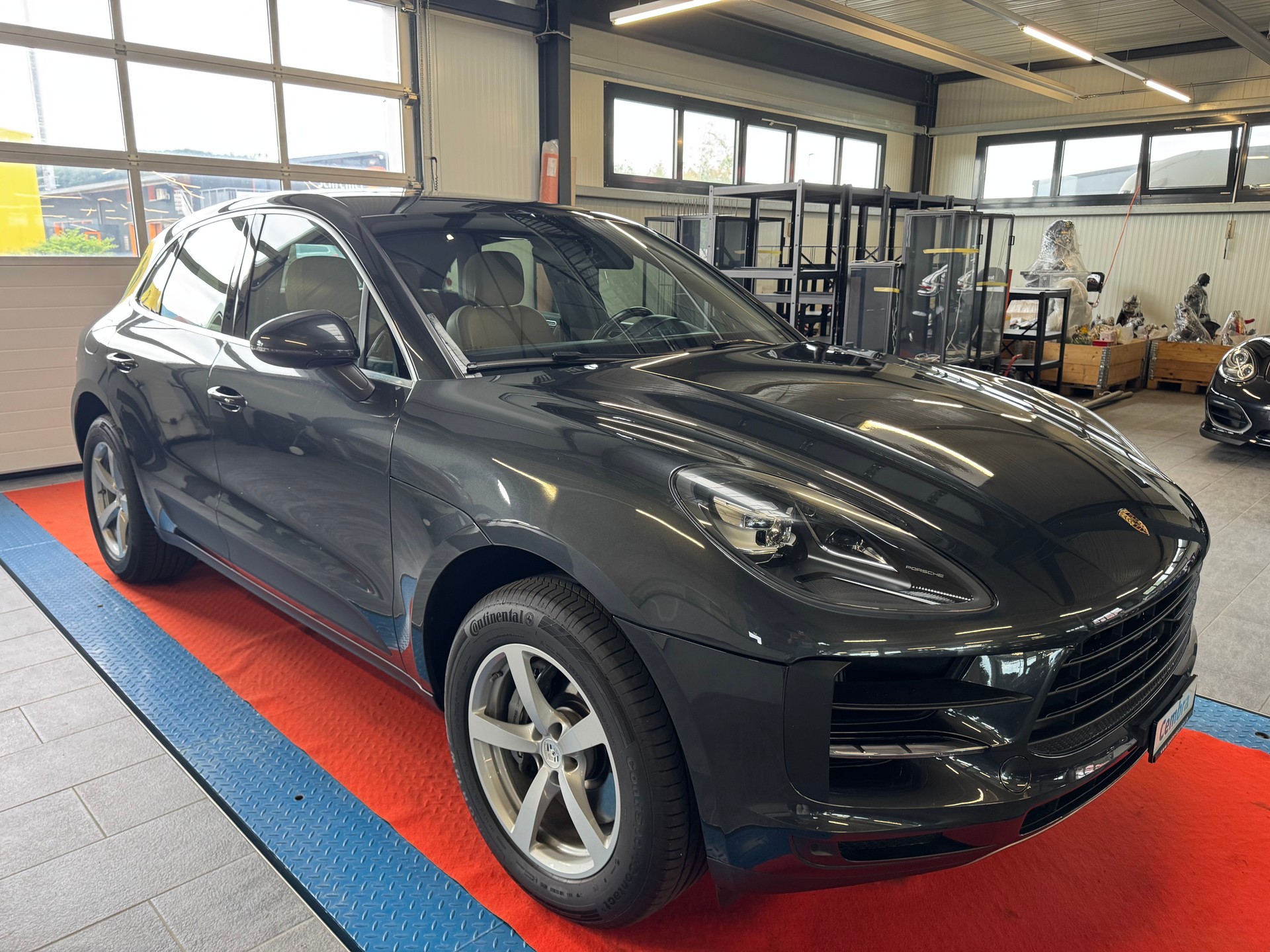 PORSCHE Macan S PDK-image-2