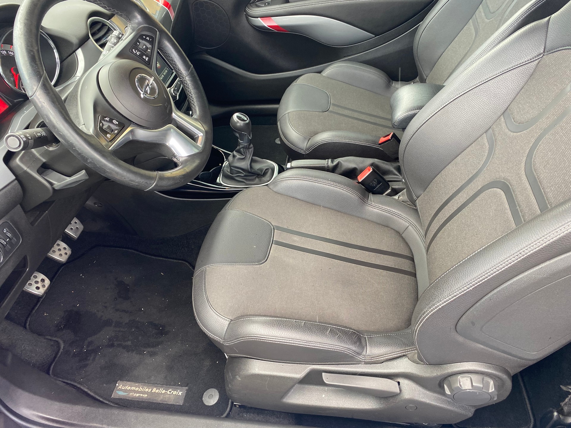 OPEL Adam 1.4 Turbo ROCKS S-image-10