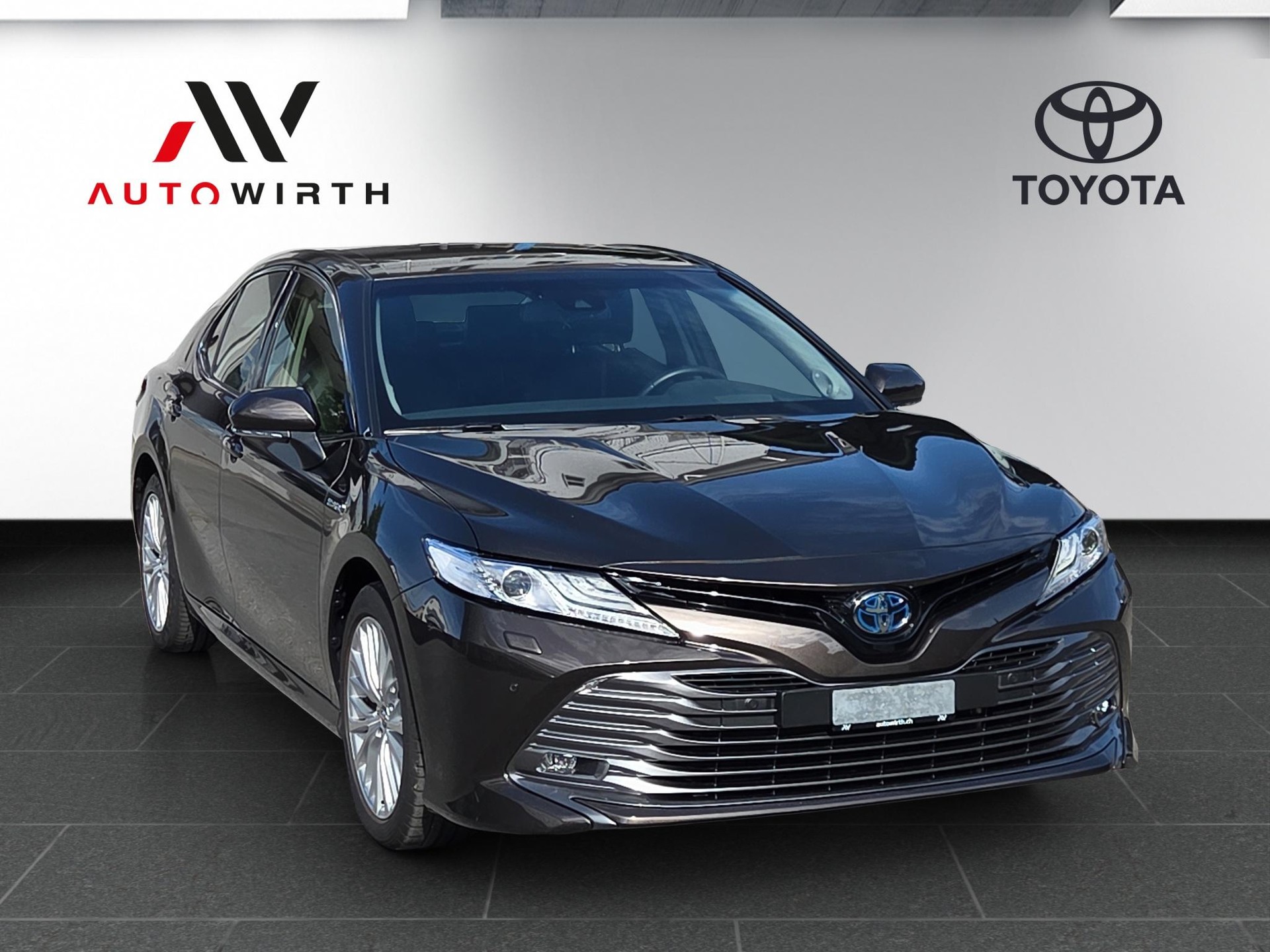 TOYOTA Camry 2.5 HSD Premium-image-2