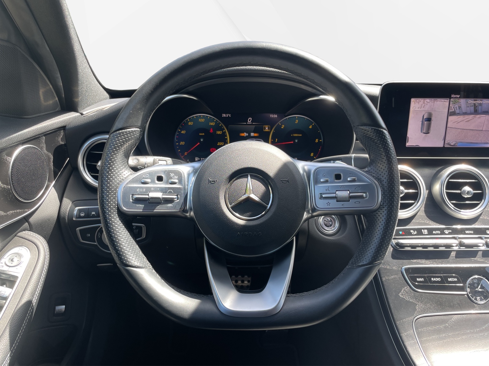 MERCEDES-BENZ C 220 d AMG Line 4matic Kombi-image-11
