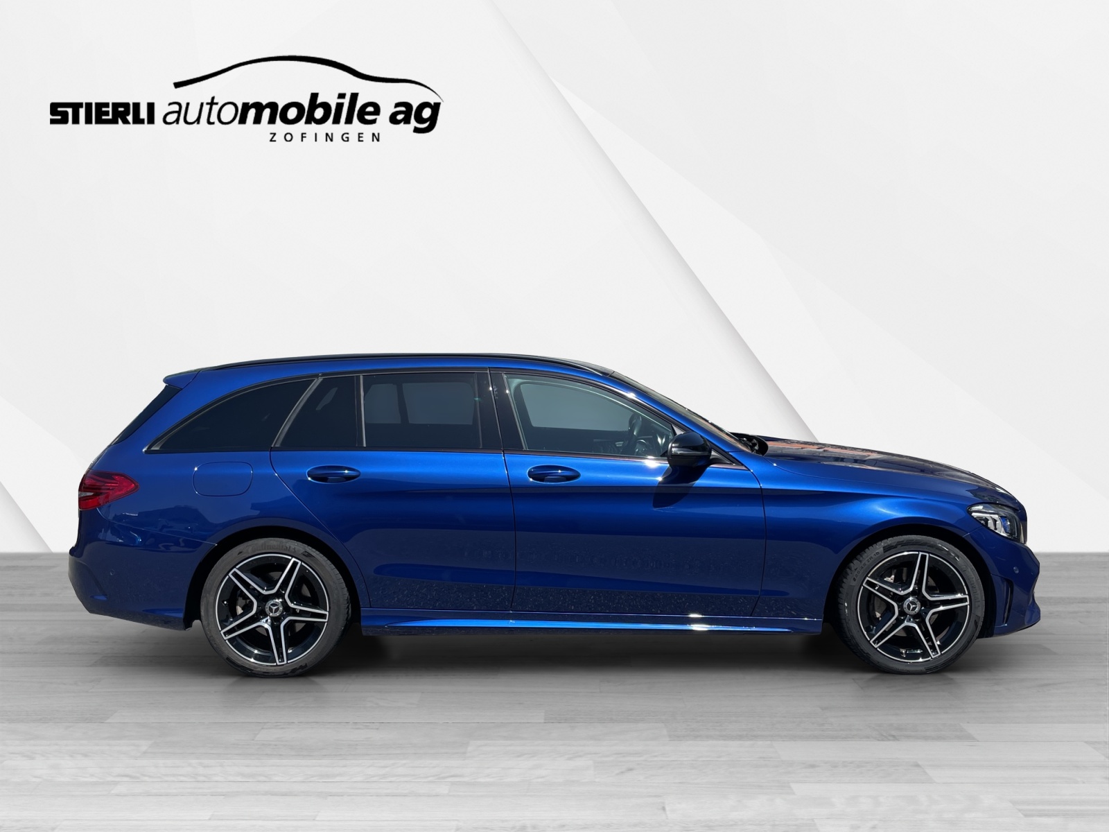 MERCEDES-BENZ C 220 d AMG Line 4matic Kombi-image-3