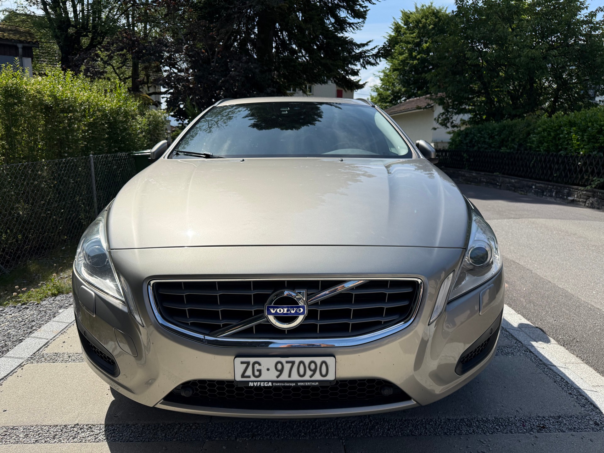 VOLVO 2.0 D3 Momentum (Preis verhandelbar)-image-3